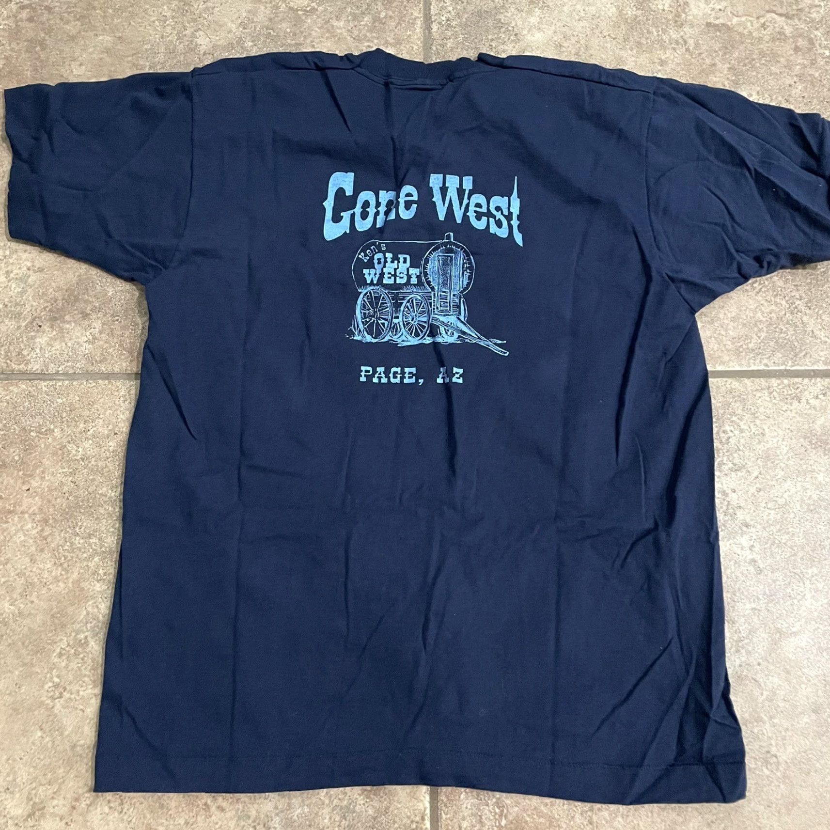 Fruit Of The Loom VINTAGE Goin West blue Graphic Tee Single Stitch Mens Size L USA Shirt Mens L Blue Stitch USA Disney Theme Size US L / EU 52-54 / 3 - 2 Thumbnail