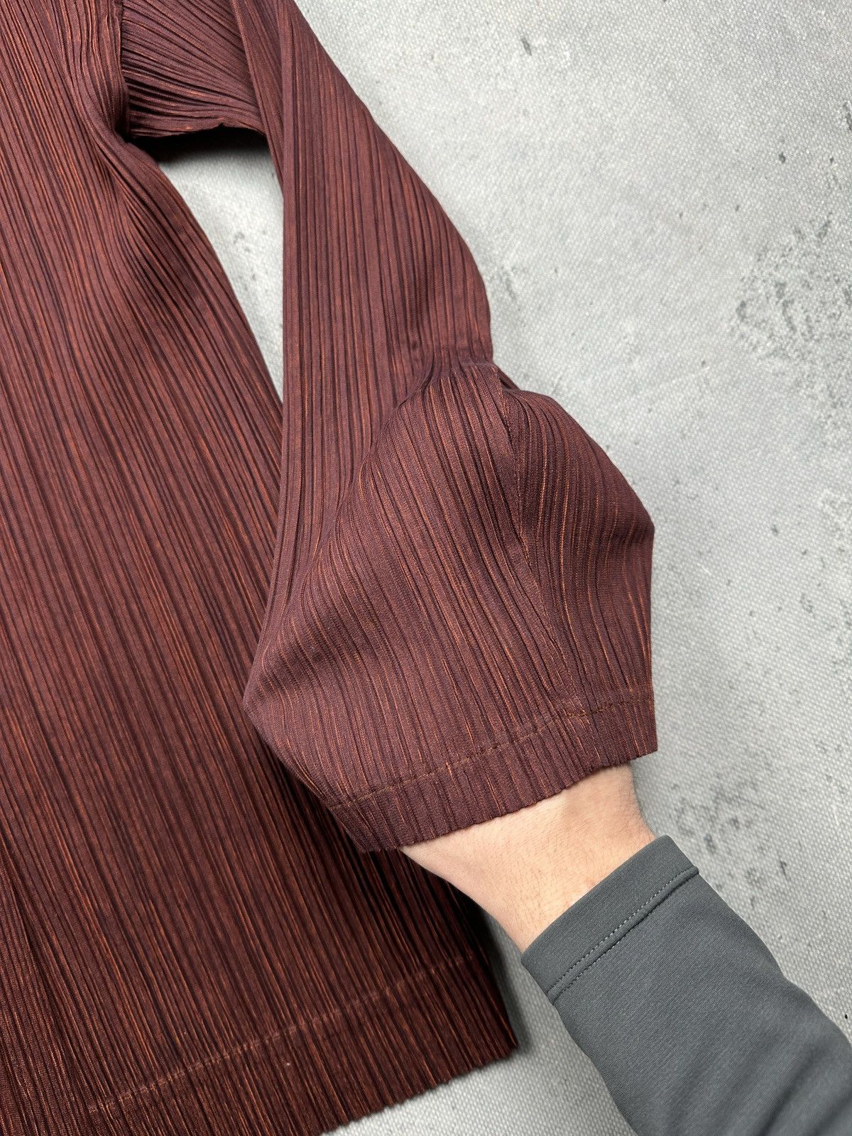 Pleats Please Issey Miyake Rare Pleats Please Issey Miyake Cardigan Dual-Button Pleated Size ONE SIZE - 7 Thumbnail