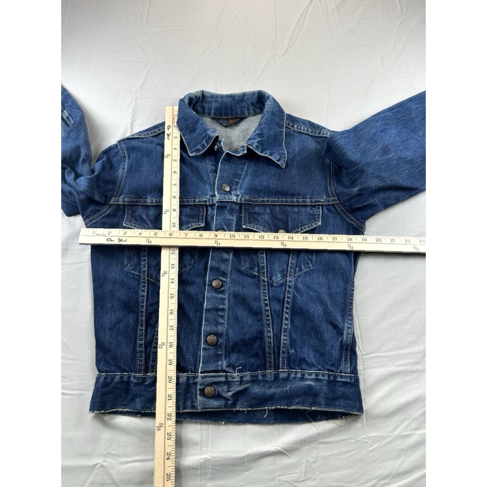 Sears VINTAGE Sears Denim Jacket USA 38 Women’s Denim Trucker Snap Blue Cotton Regular Snap Jacket Women USA Made Mens? (Note: The original specifies Women) Size XS / US 0-2 / IT 36-38 - 6 Thumbnail