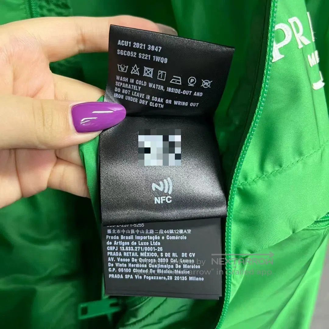 Prada prada green logo print hooded jacket. Size US L / EU 52-54 / 3 - 4 Thumbnail