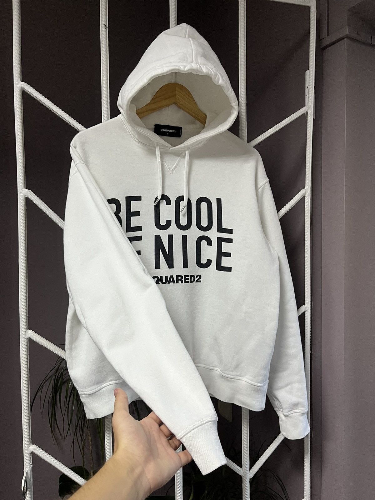 Dsquared2 Dsquared White "Be Cool Be Nice" Hoodie Size US S / EU 44-46 / 1 - 2 Thumbnail