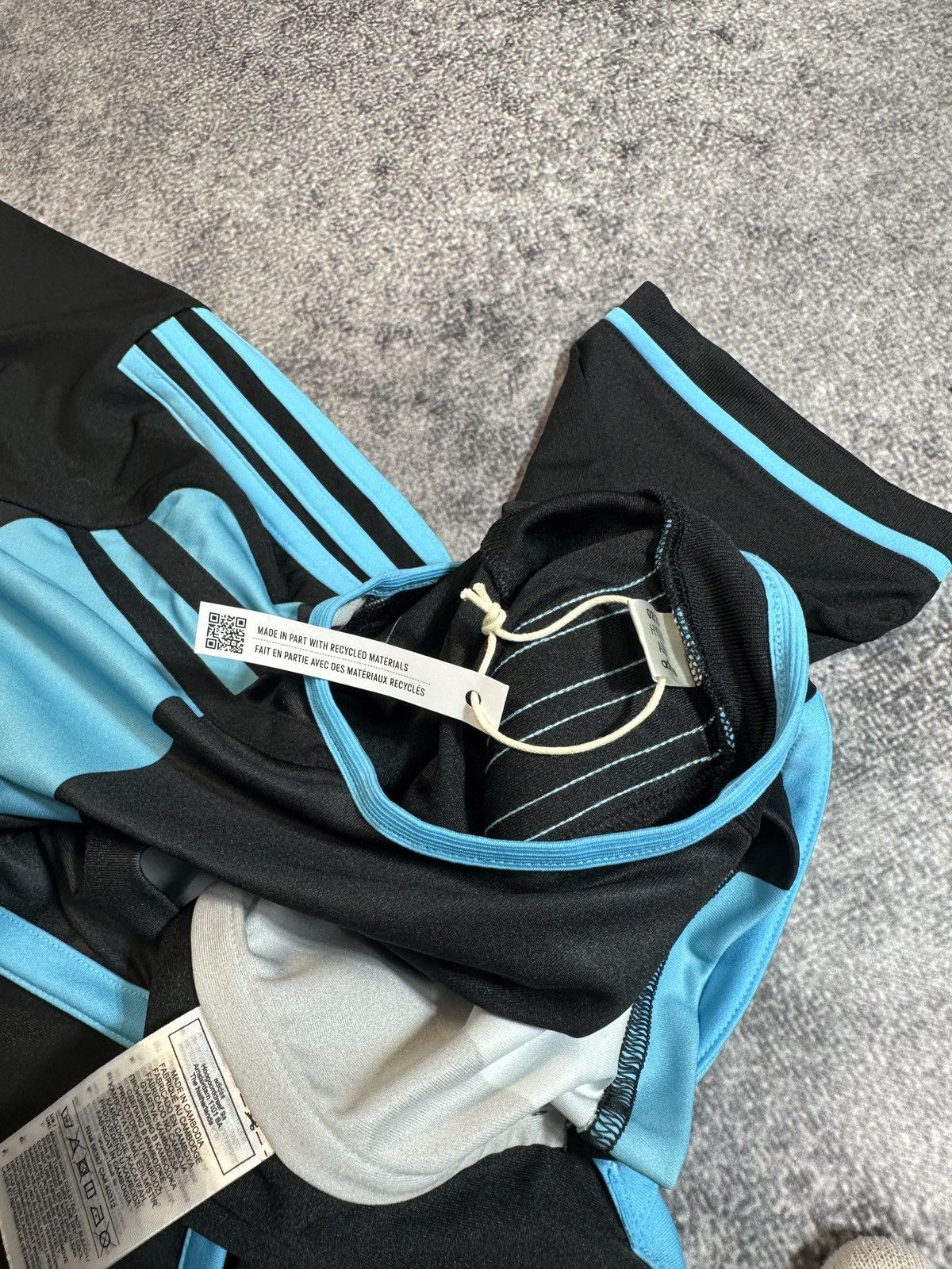 Adidas × Vintage Vintage Adidas Leicester City Soccer Jersey Blokecore XS Size US XS / EU 42 / 0 - 4 Thumbnail