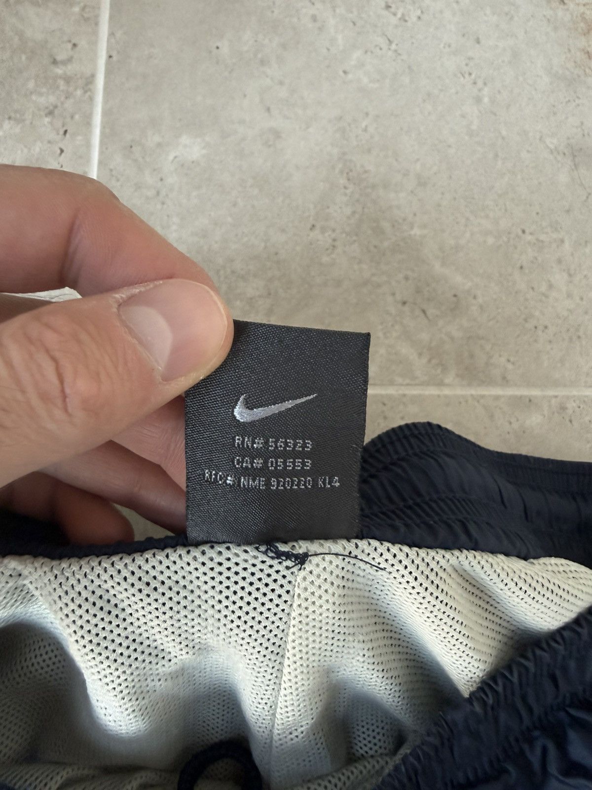 Nike Vintage Nike Nylon Pants Size US 36 / EU 52 - 6 Thumbnail