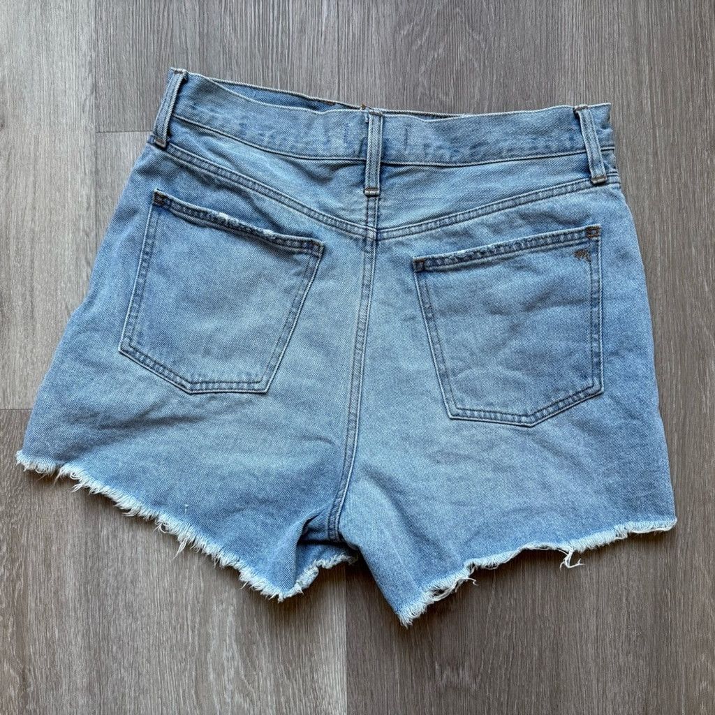 Madewell Madewell Blue Mom Jean Shorts High-Waisted Frayed Size 29" - 2 Thumbnail