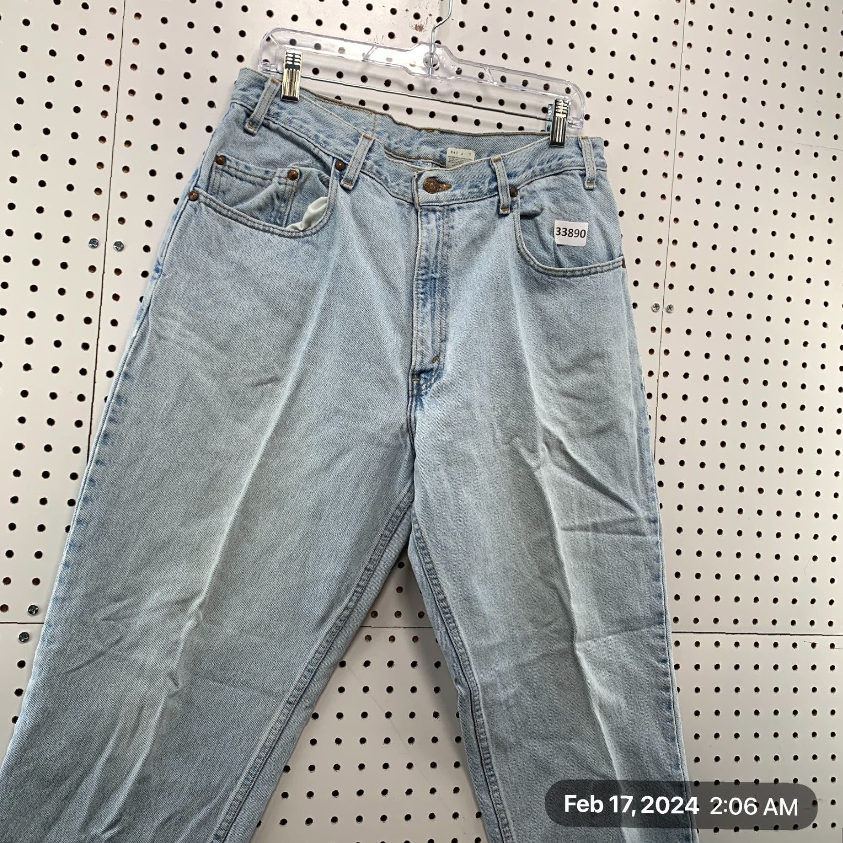 Levi's VINTAGE Levi's 545 Jeans Mens 34x32 Blue Denim Distressed USA 90s Tapered Relaxed Fit Regular Men Size US 34 / EU 50 - 5 Thumbnail