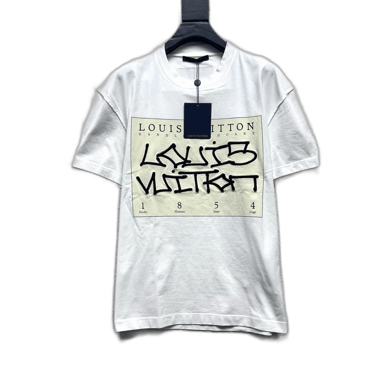 Louis Vuitton Louis Vuitton Short Sleeve Graphic T-Shirt Size US S / EU 44-46 / 1 - 1 Thumbnail
