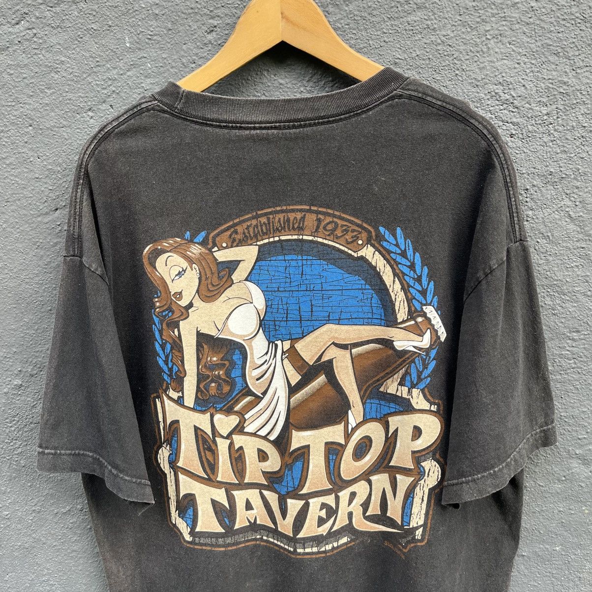 Vintage Thrashed Faded Vintage Tip Top Travern Naked Girl Tee Size US XL / EU 56 / 4 - 2 Thumbnail