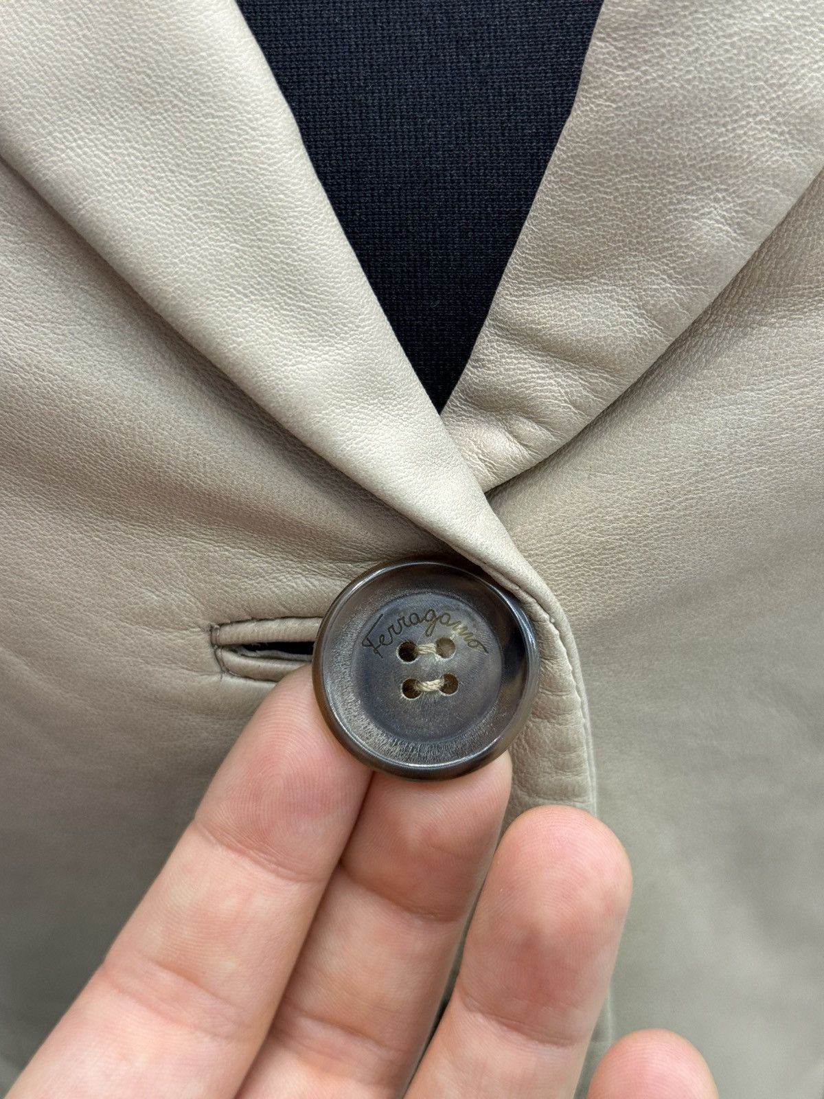 Salvatore Ferragamo Salvatore Ferragamo 3 Buttons Leather Blazer Size M / US 6-8 / IT 42-44 - 3 Thumbnail