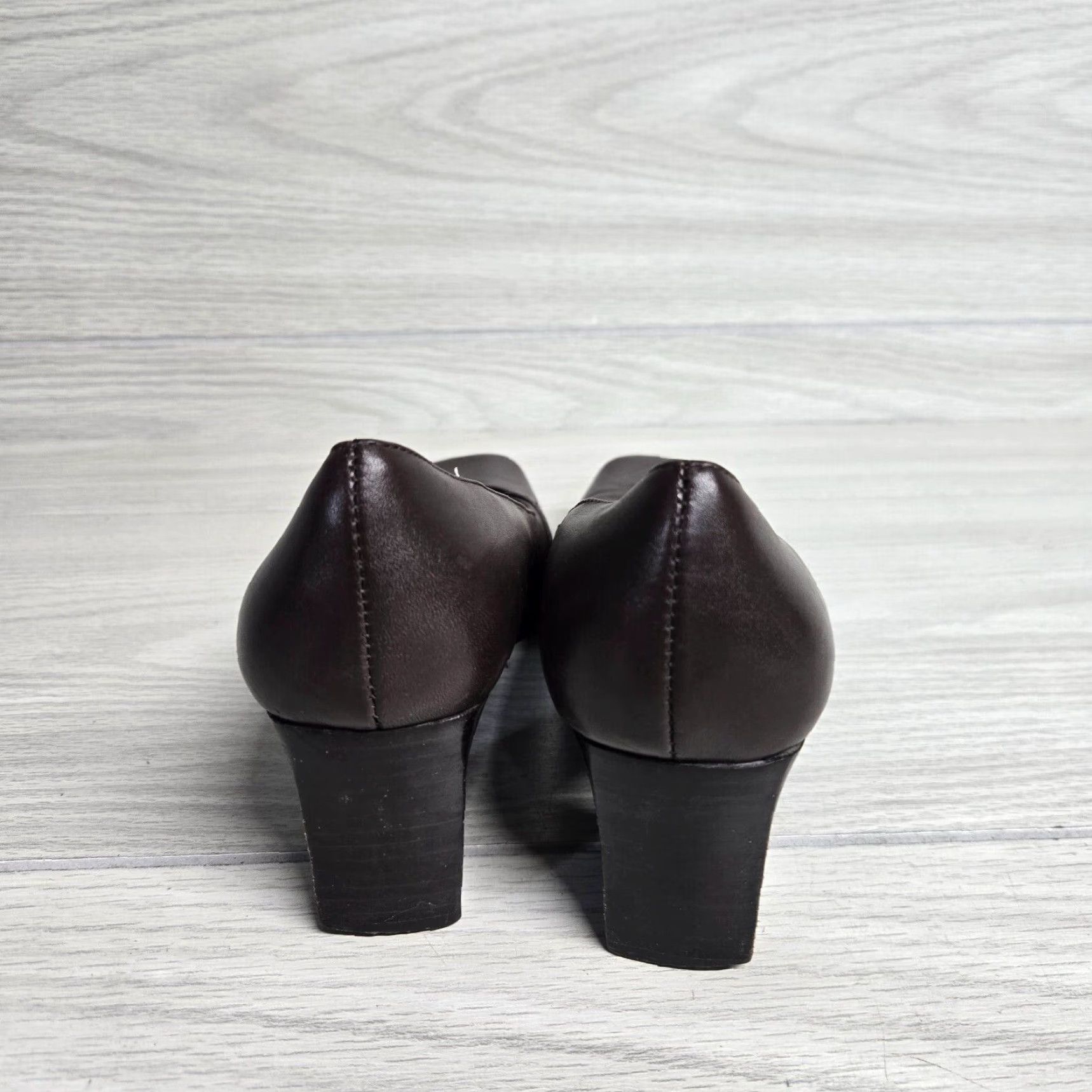 Vintage VINTAGE Easy Spirit Black Pumps Women's Size 8 Slip-On 2" Heel Square Toe Block Heel Pump - Faux Leather M Womens Size US 8 / IT 38 - 4 Thumbnail
