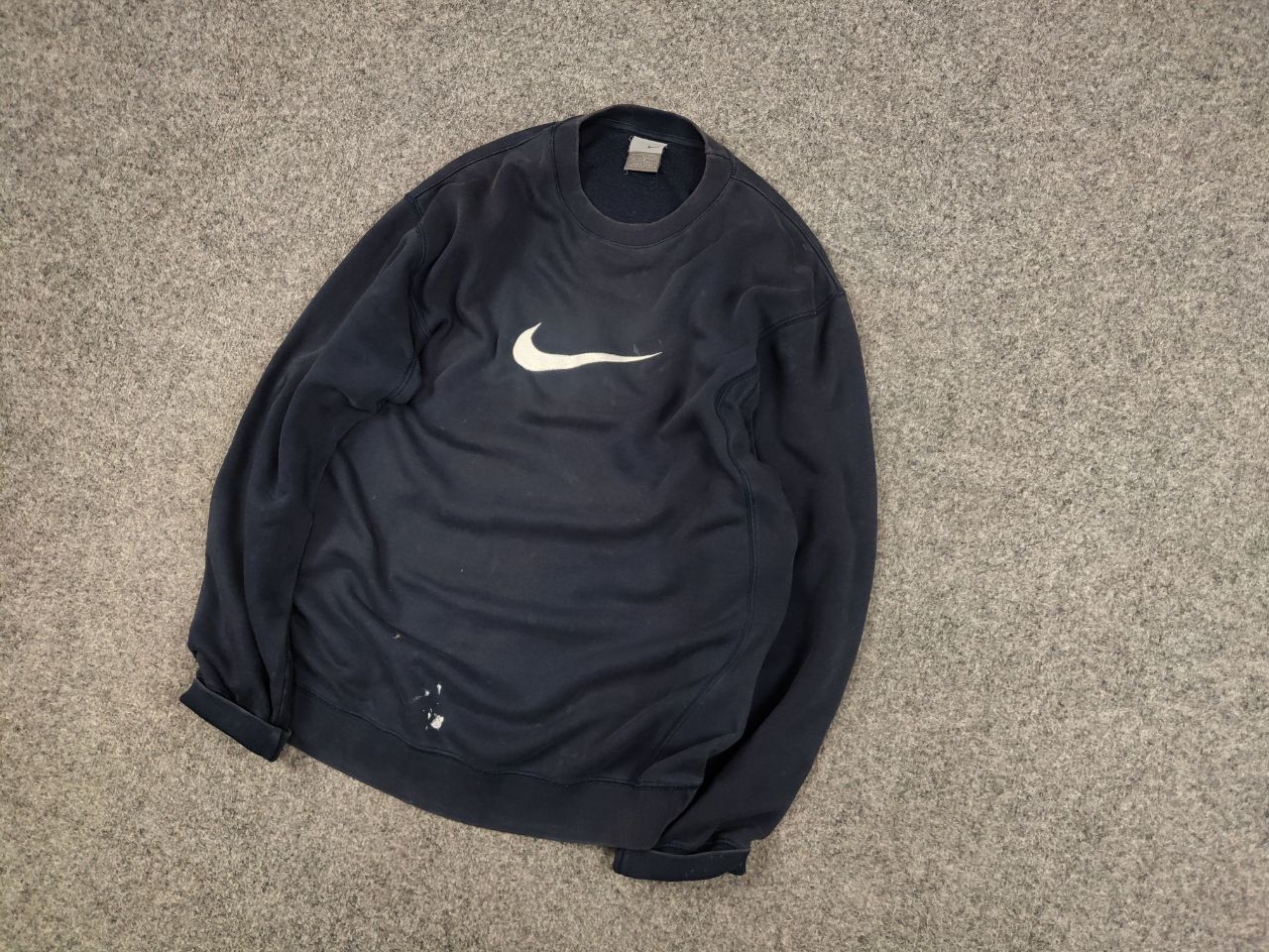 Nike Vintage 90's Nike center embroidered distressed Sweatshirt Size US S / EU 44-46 / 1 - 3 Thumbnail