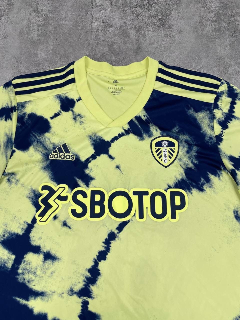 Adidas Adidas Leeds United Men 2022/23Football Jersey Yellow Blue Size US XL / EU 56 / 4 - 2 Thumbnail
