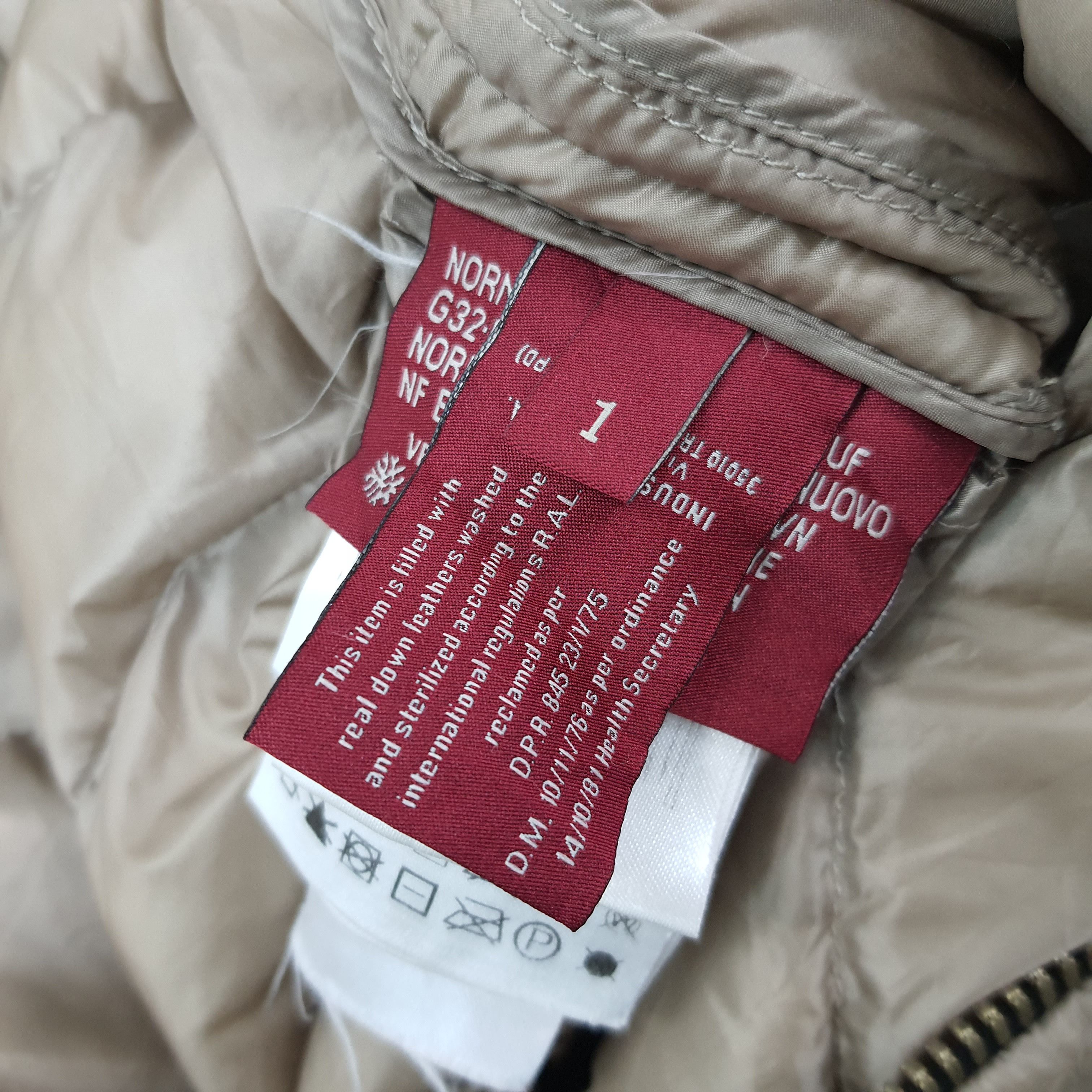 Moncler Vintage Moncler Designer Outdoor Puffer Jacket C247N26 Size S / US 4 / IT 40 - 6 Thumbnail