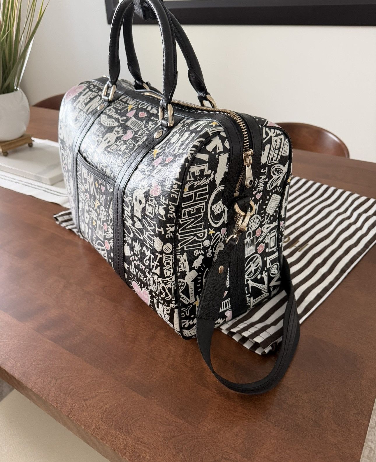 Henri Bendel Henri Bendel Duffle Bag Size ONE SIZE - 3 Thumbnail