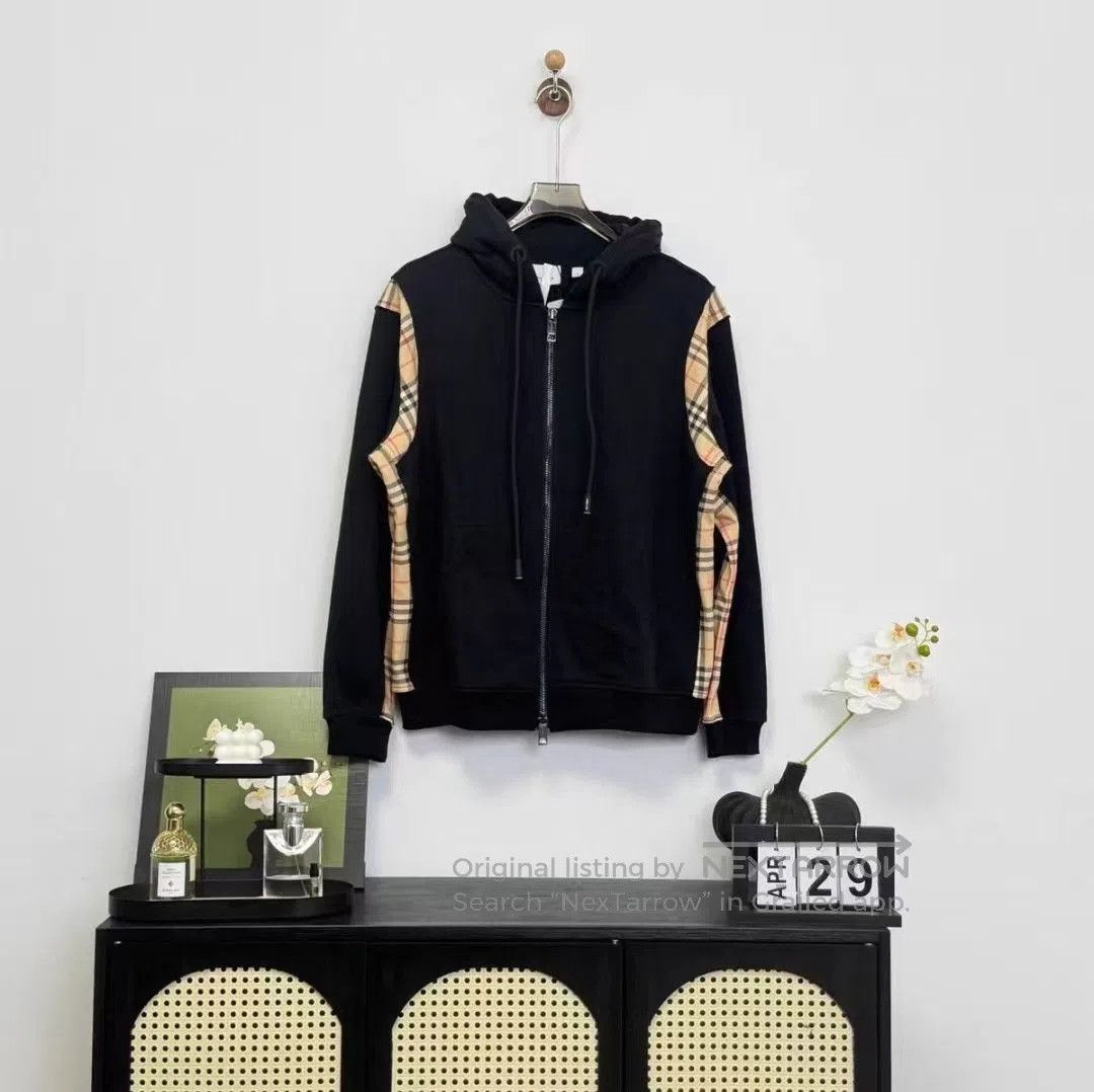 Burberry Burberry Black Zip. Size US S / EU 44-46 / 1 - 1 Thumbnail