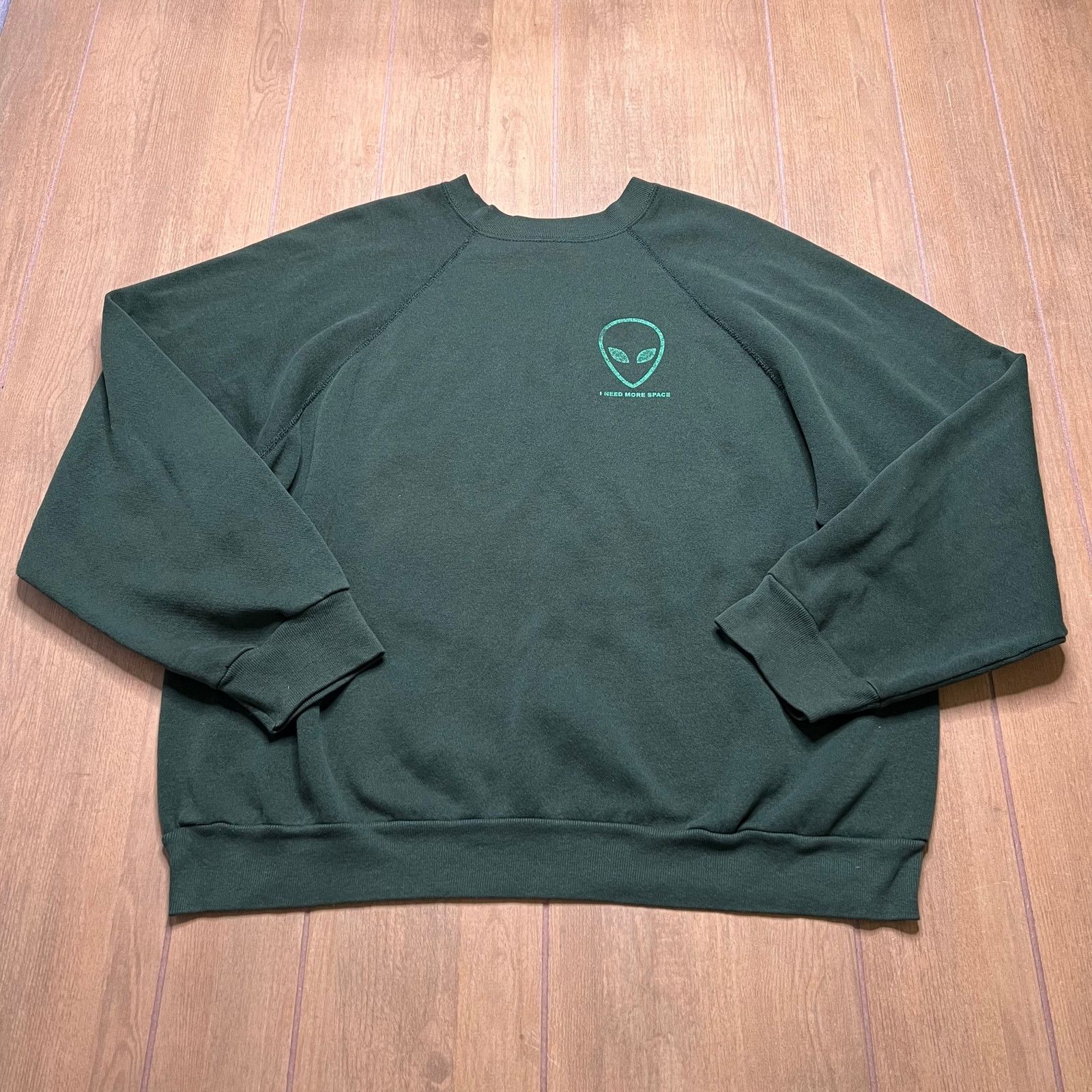 Vintage Vintage Alien Head Sweatshirt I Need More Space Green XL/XXL Size US XL / EU 56 / 4 - 1 Thumbnail