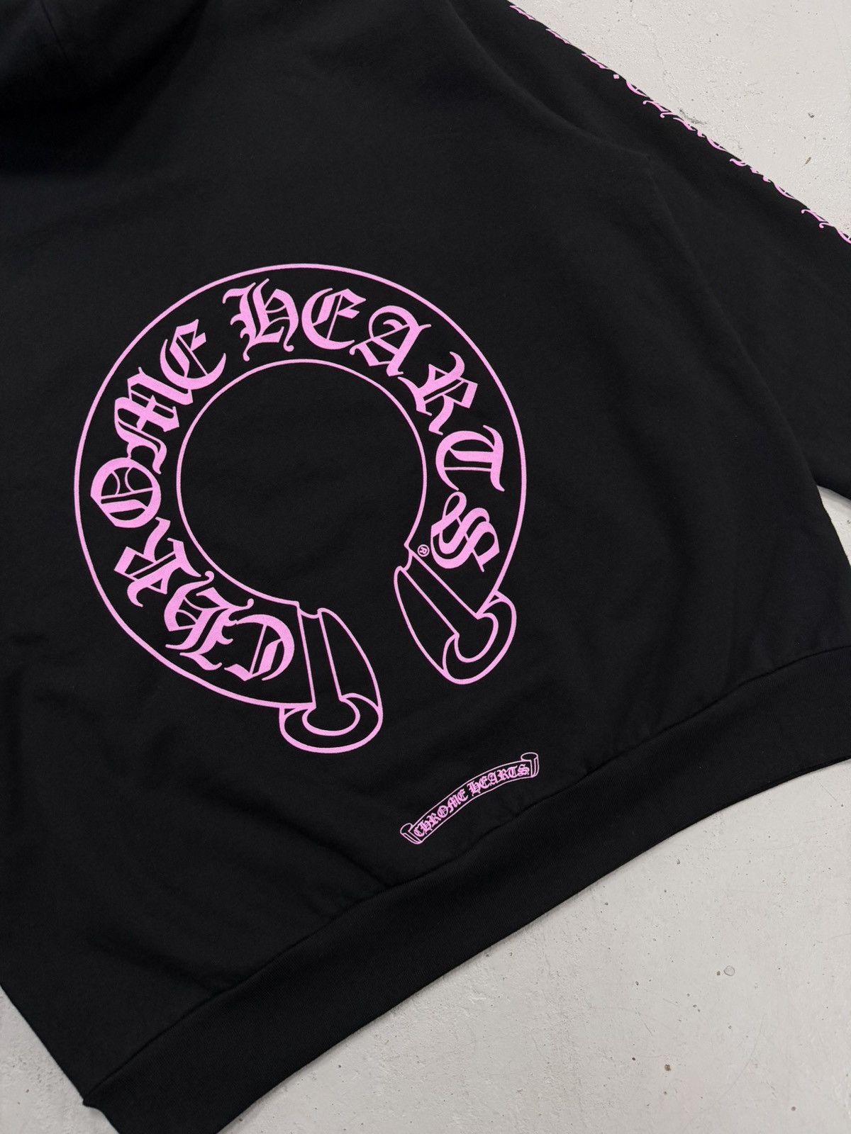 Chrome Hearts Chrome Hearts Exclusive Pink Horseshoe Logo Hoodie Black Size US XL / EU 56 / 4 - 2 Thumbnail