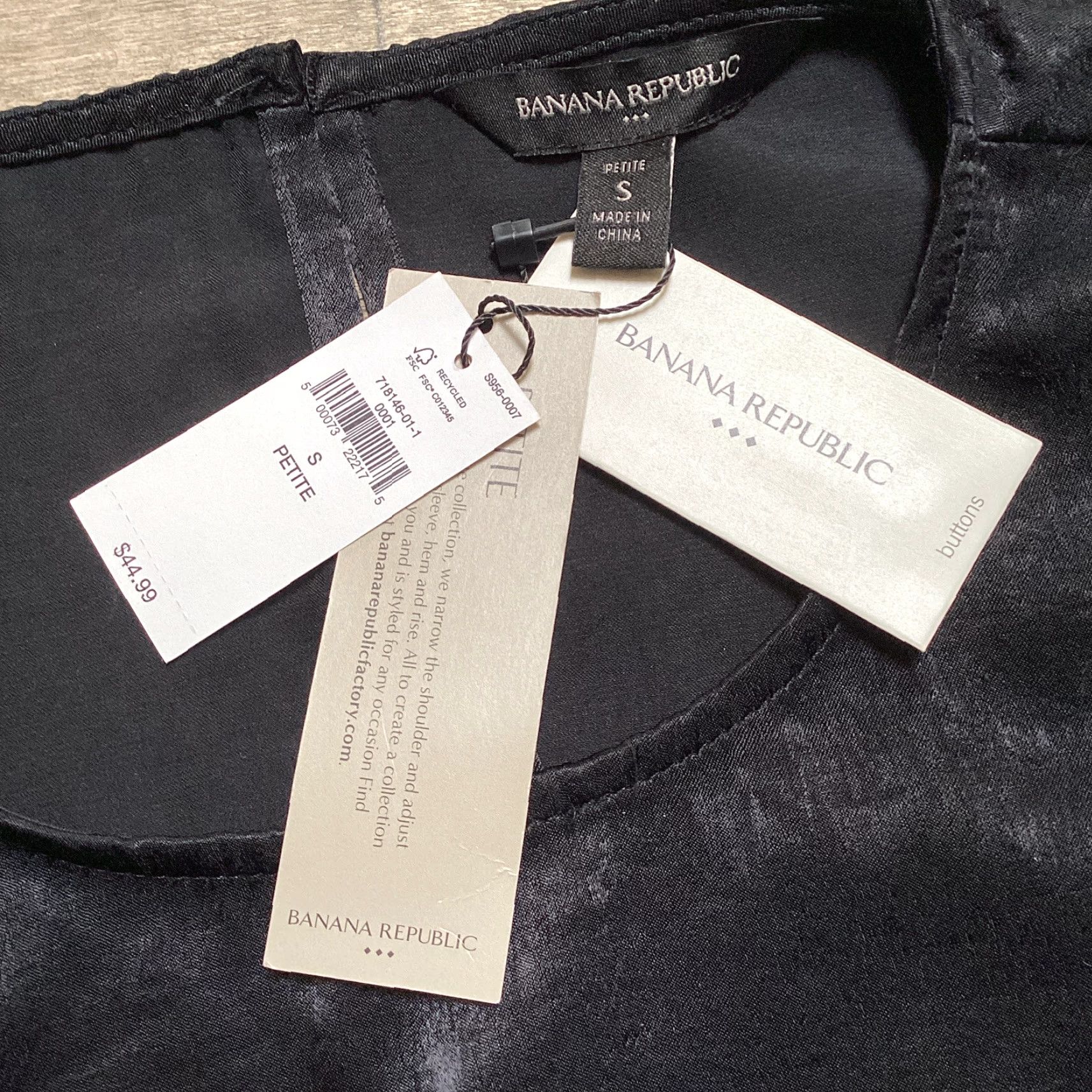 Banana Republic VINTAGE? No, Banana Republic Top Women’s Petite S Black Sleeveless Shell Blouse Capsule NWT Size S / US 4 / IT 40 - 4 Thumbnail
