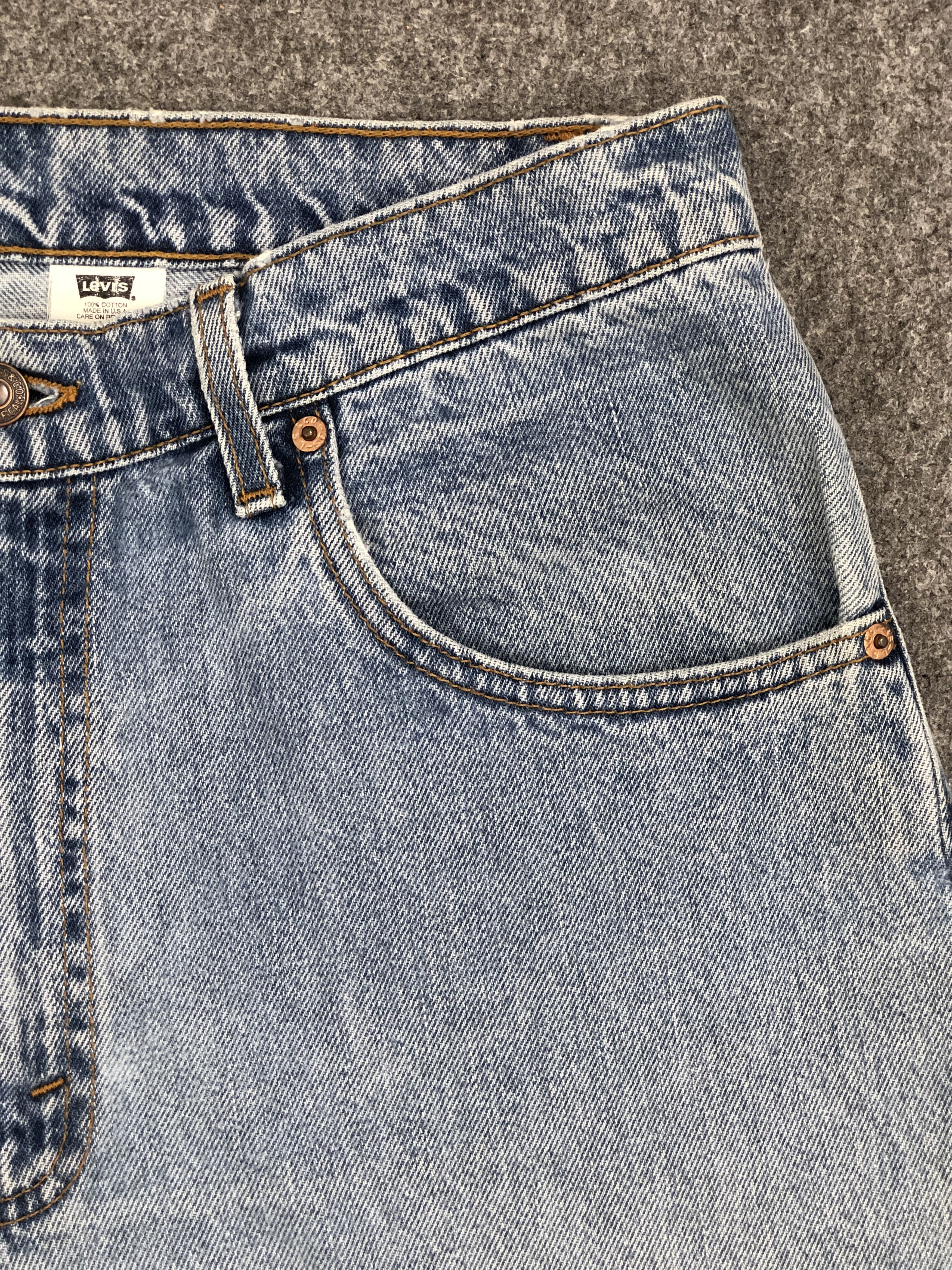 Levi's 90s Vintage Levis 550 Faded Blue Jeans 33x29.5 S0021 Size US 33 - 9 Thumbnail