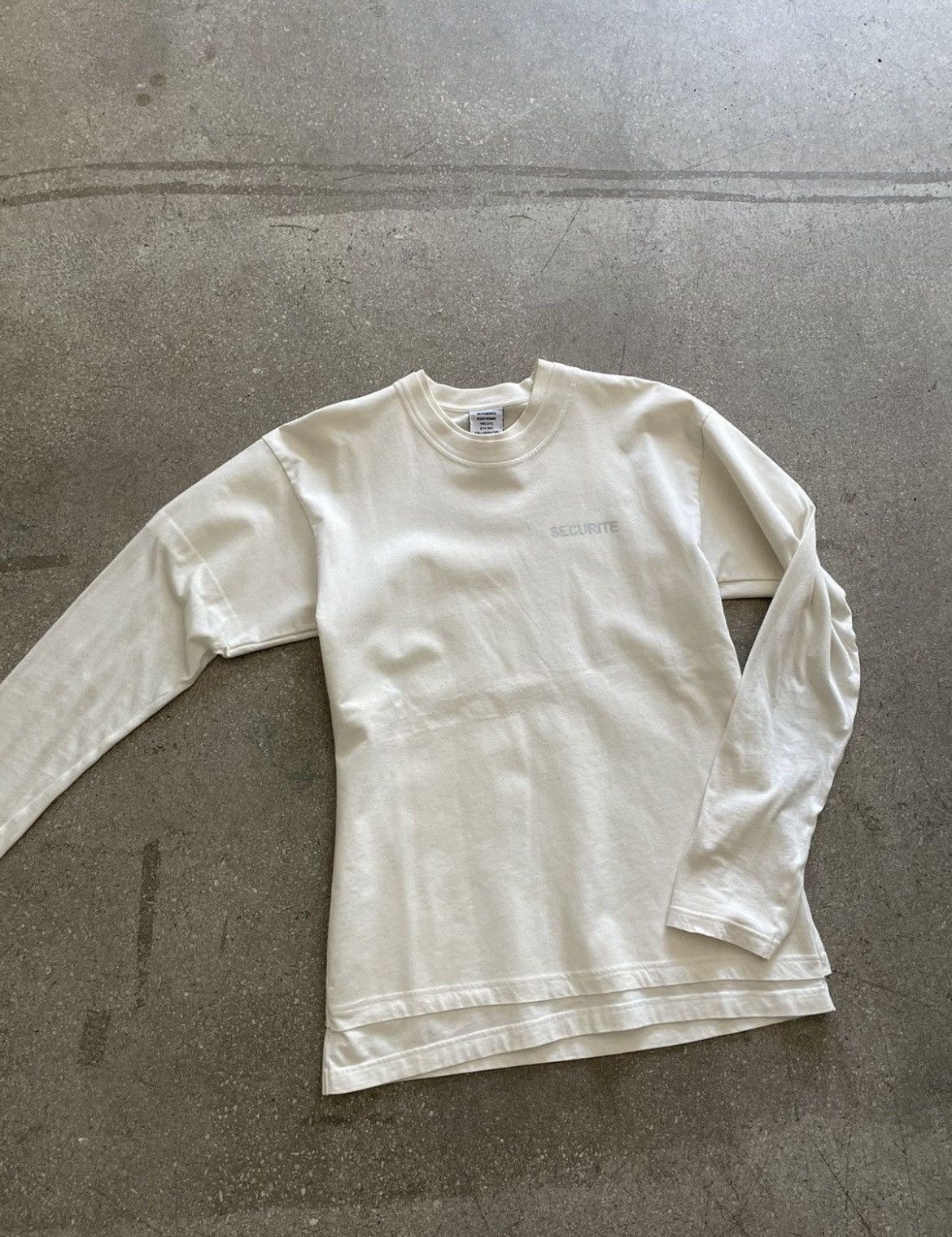 Hanes × Vetements Vetements x Hanes SS17 Securite double layer Securite Tshirt Size US S / EU 44-46 / 1 - 3 Thumbnail
