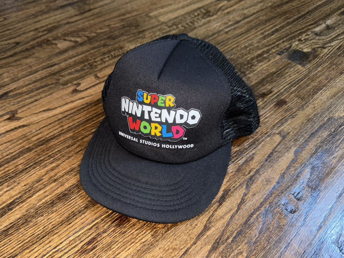 Nintendo Super Nintendo World Snapback Trucker Hat Universal Studios Size ONE SIZE - 1 Thumbnail
