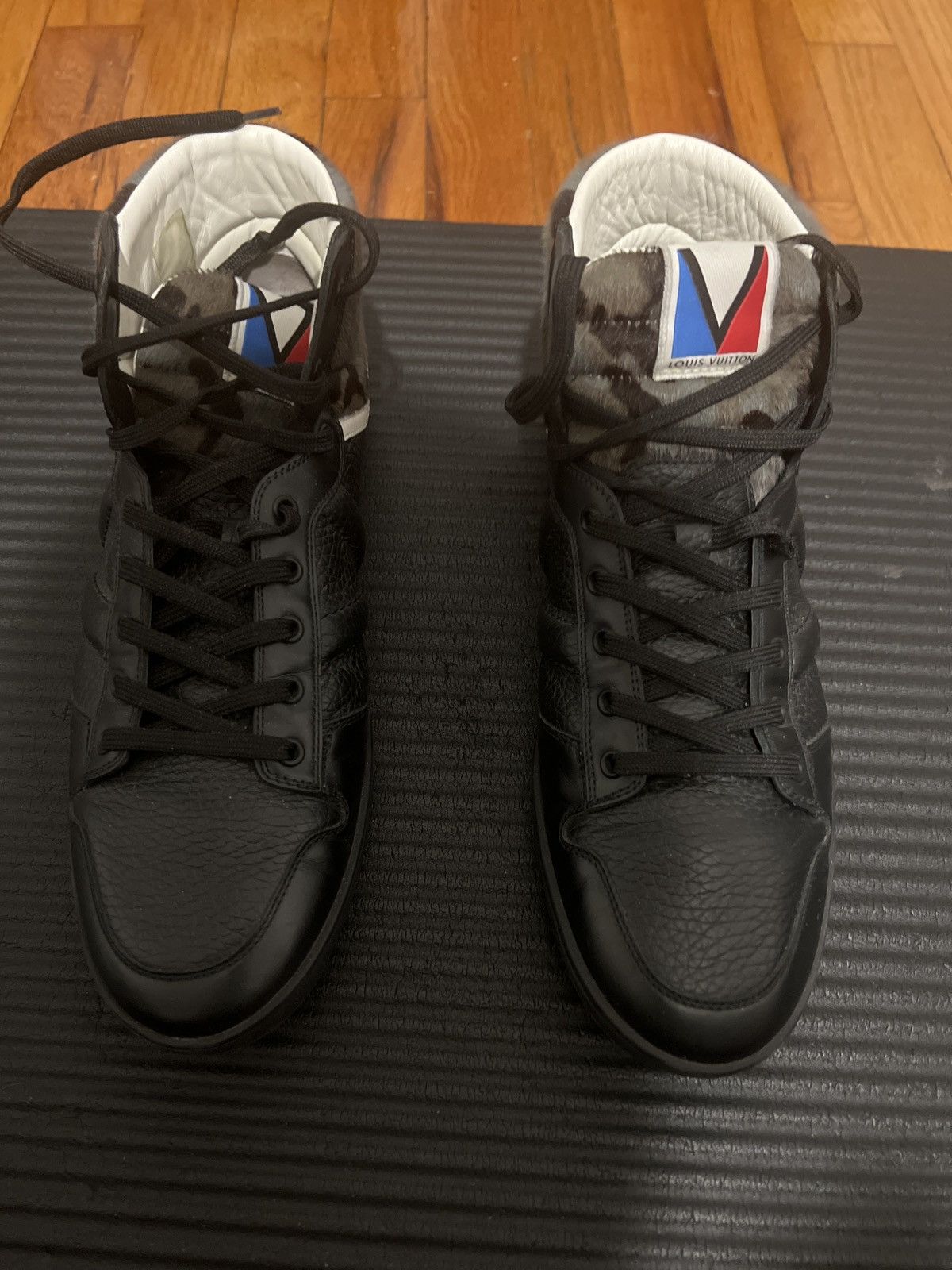 Louis Vuitton Louis vuitton spitfire Size US 9.5 / EU 42-43 - 3 Thumbnail