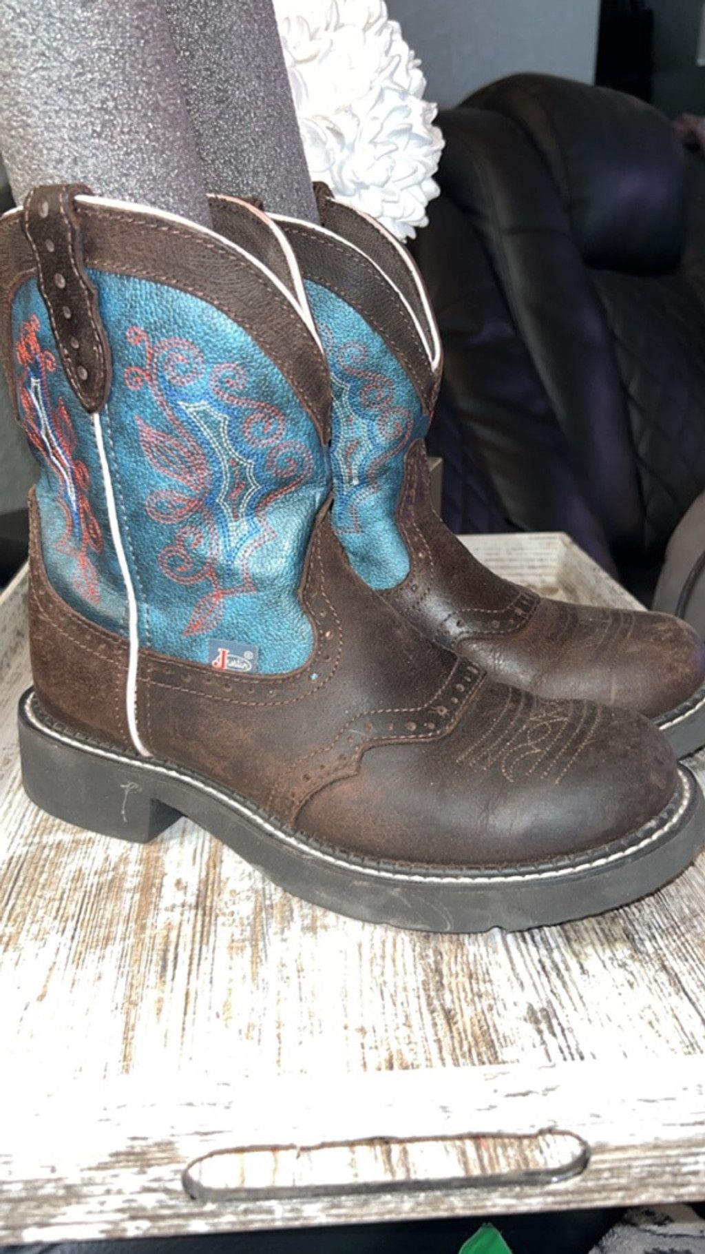 Justin Women's Justin Boots Brown & Blue Ankle Boots & Size 9 Size US 9 / IT 39 - 2 Thumbnail
