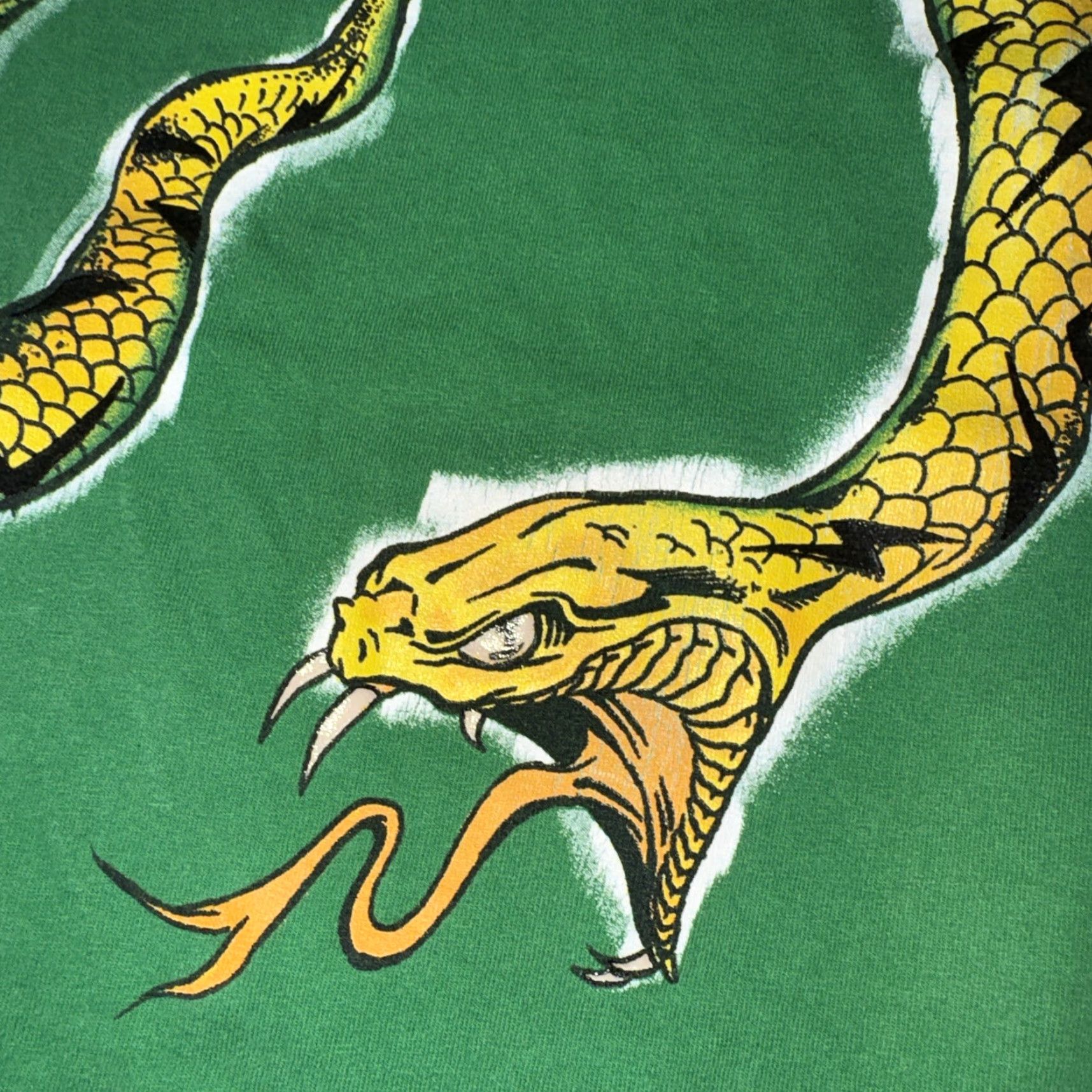 Vintage Viper Snake Wrap Around T-Shirt Green Women S Small 17x22 Snake Theme Size S / US 4 / IT 40 - 3 Thumbnail