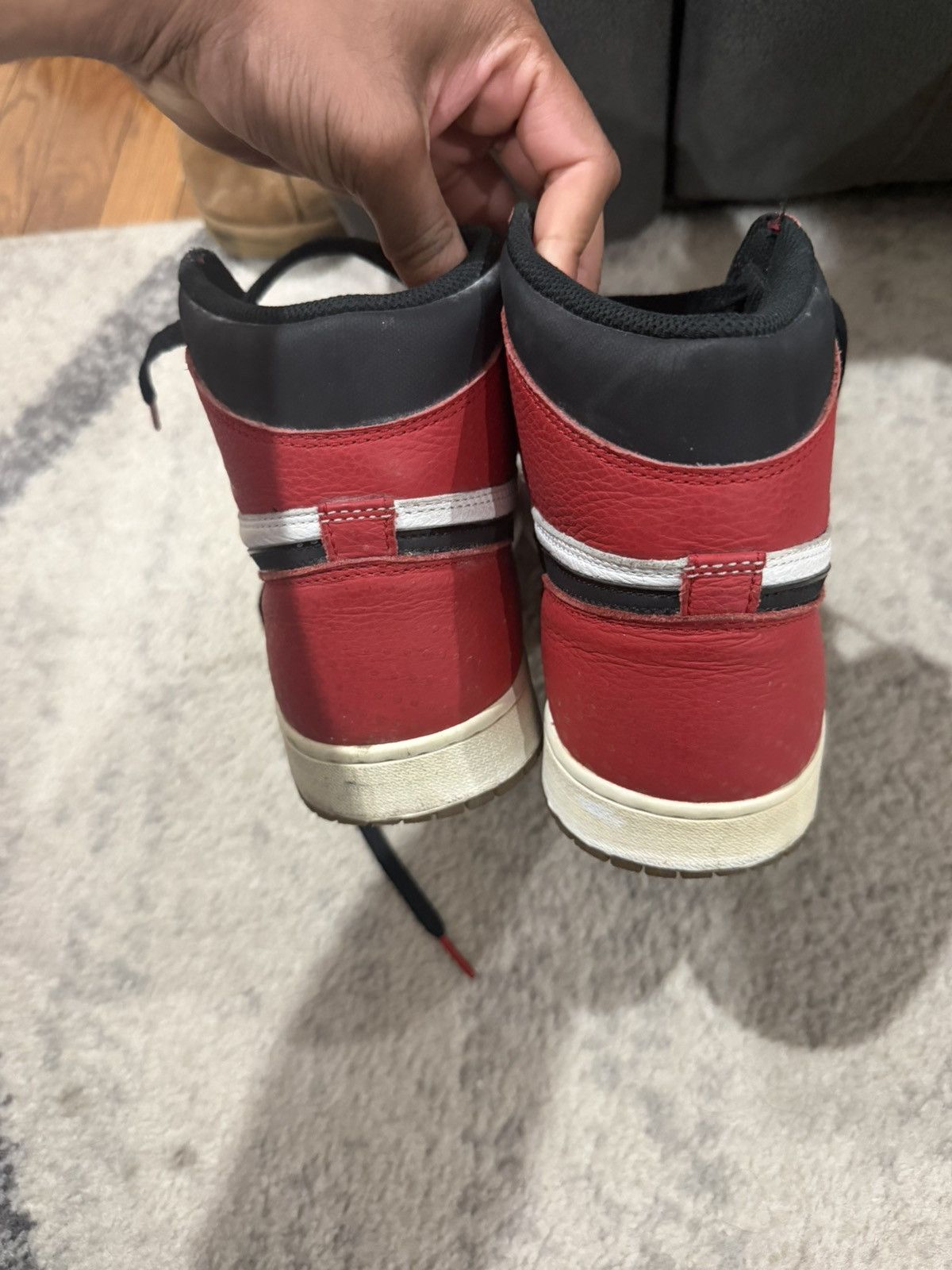 Jordan Brand Jordan 1 marvel x air Jordan “origin story” spider verse Size US 10.5 / EU 43-44 - 3 Thumbnail