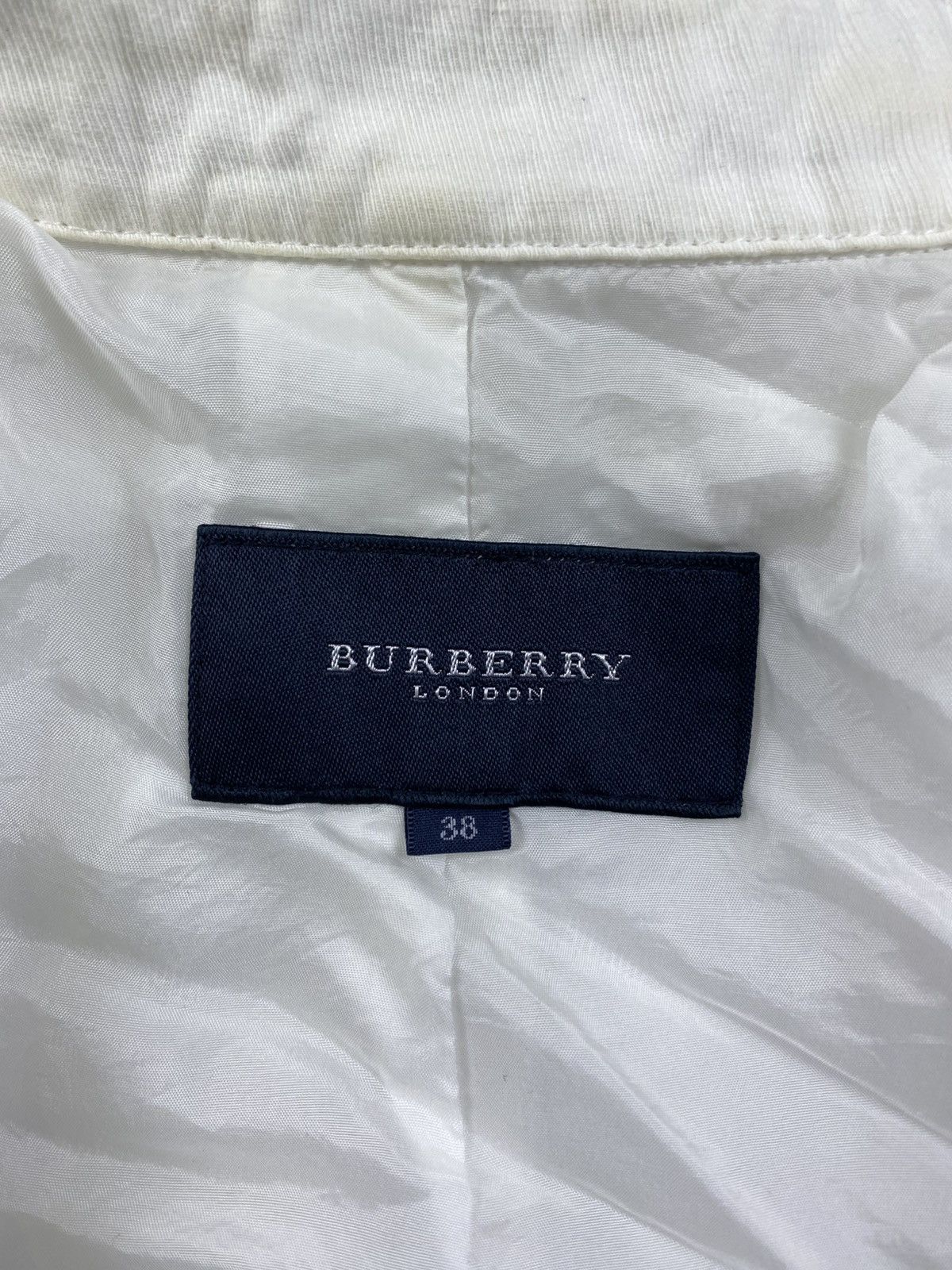 Burberry × Japanese Brand × Vintage Vintage Burberry London Full White Jacket Size S / US 4 / IT 40 - 7 Thumbnail