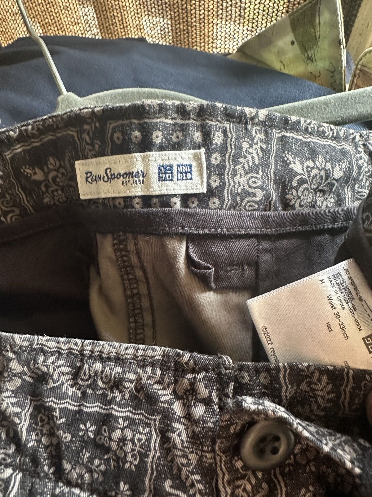 Reyn Spooner Reyn Spooner X Uniqlo Men's M 30-33 Hawaiian Chino Shorts Size US 32 / EU 48 - 3 Thumbnail