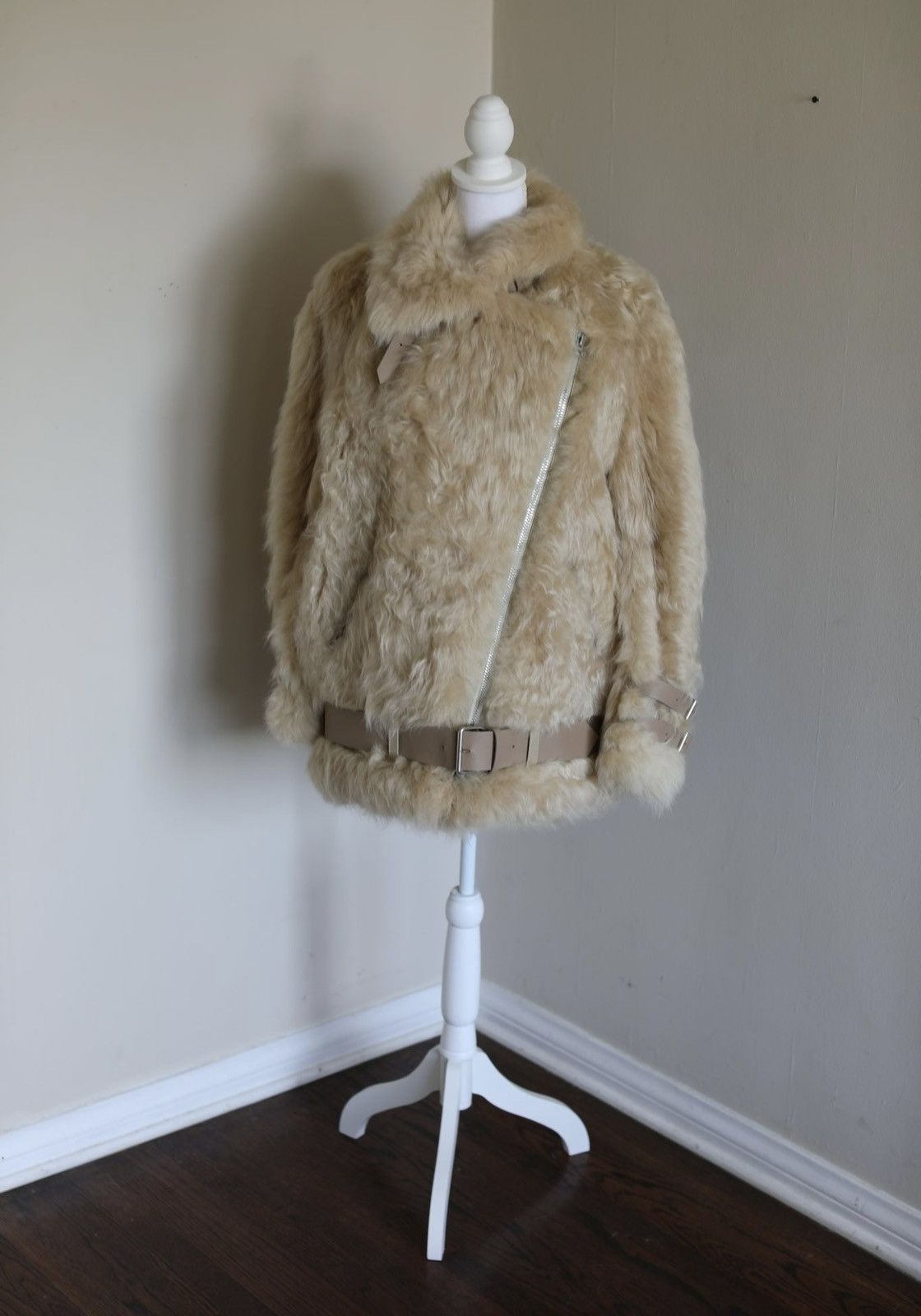 Acne Studios Acne Studios Sheared Lamb Fur Coat — Cream Size XS / US 0-2 / IT 36-38 - 2 Thumbnail