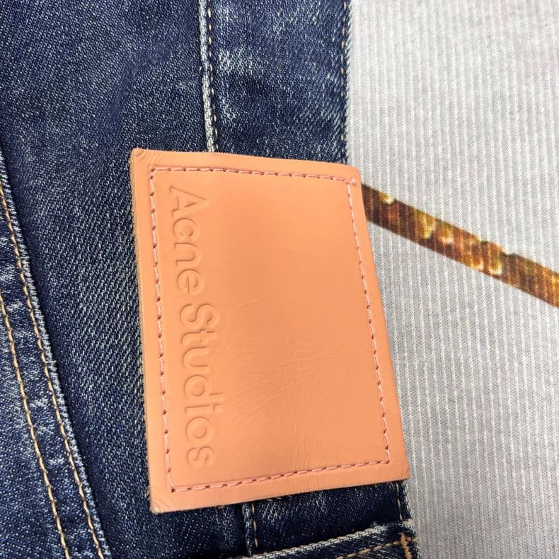 Acne Studios Acne Studios Blue water ripple cat whiskers jeans Size US 28 / EU 44 - 2 Thumbnail