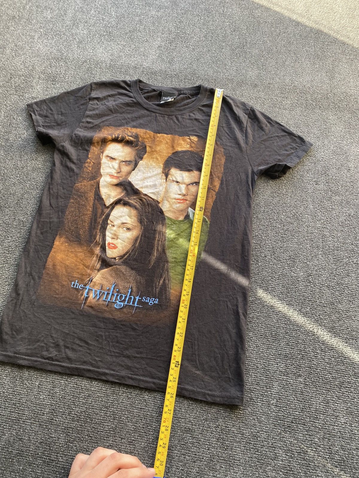 Band Tees 🔥Twilight Saga Movie Black tee top s rare Size S / US 4 / IT 40 - 7 Thumbnail