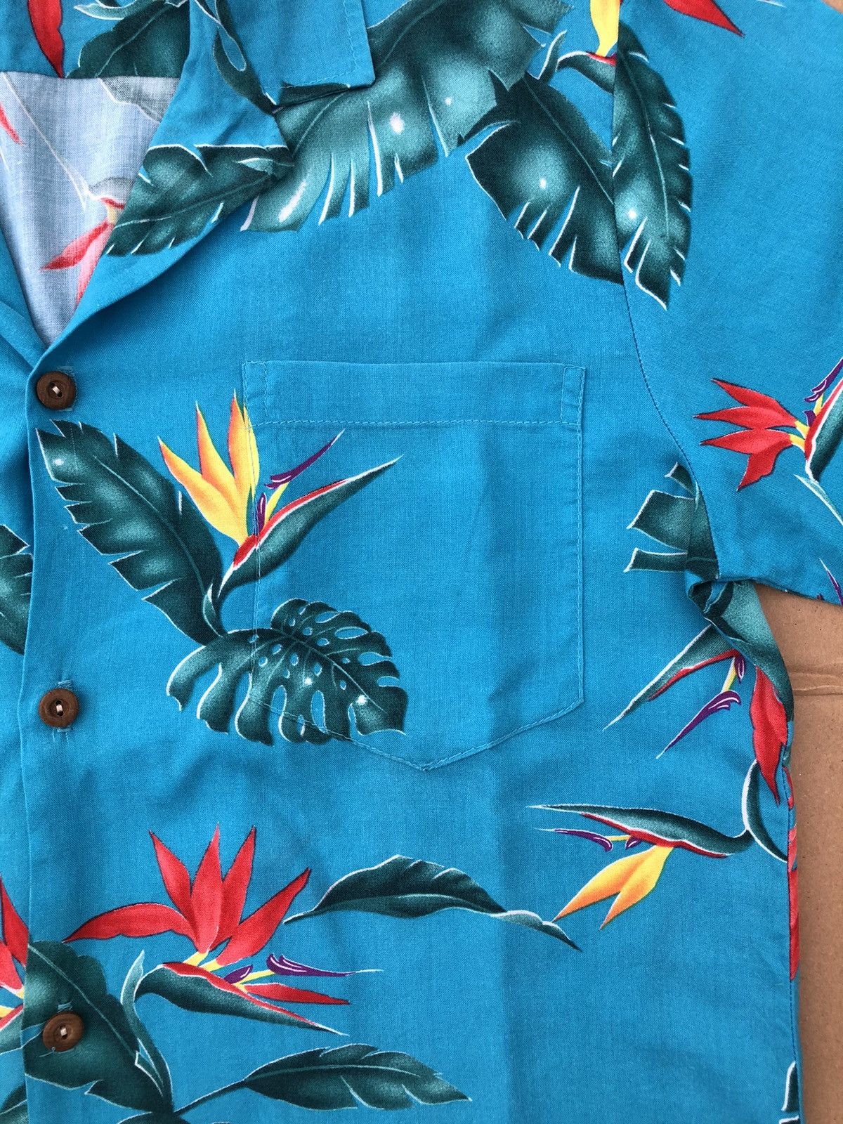 Vintage Vintage Paradise Found Honolulu, Hawaii 100% Rayon Button Size US M / EU 48-50 / 2 - 5 Thumbnail