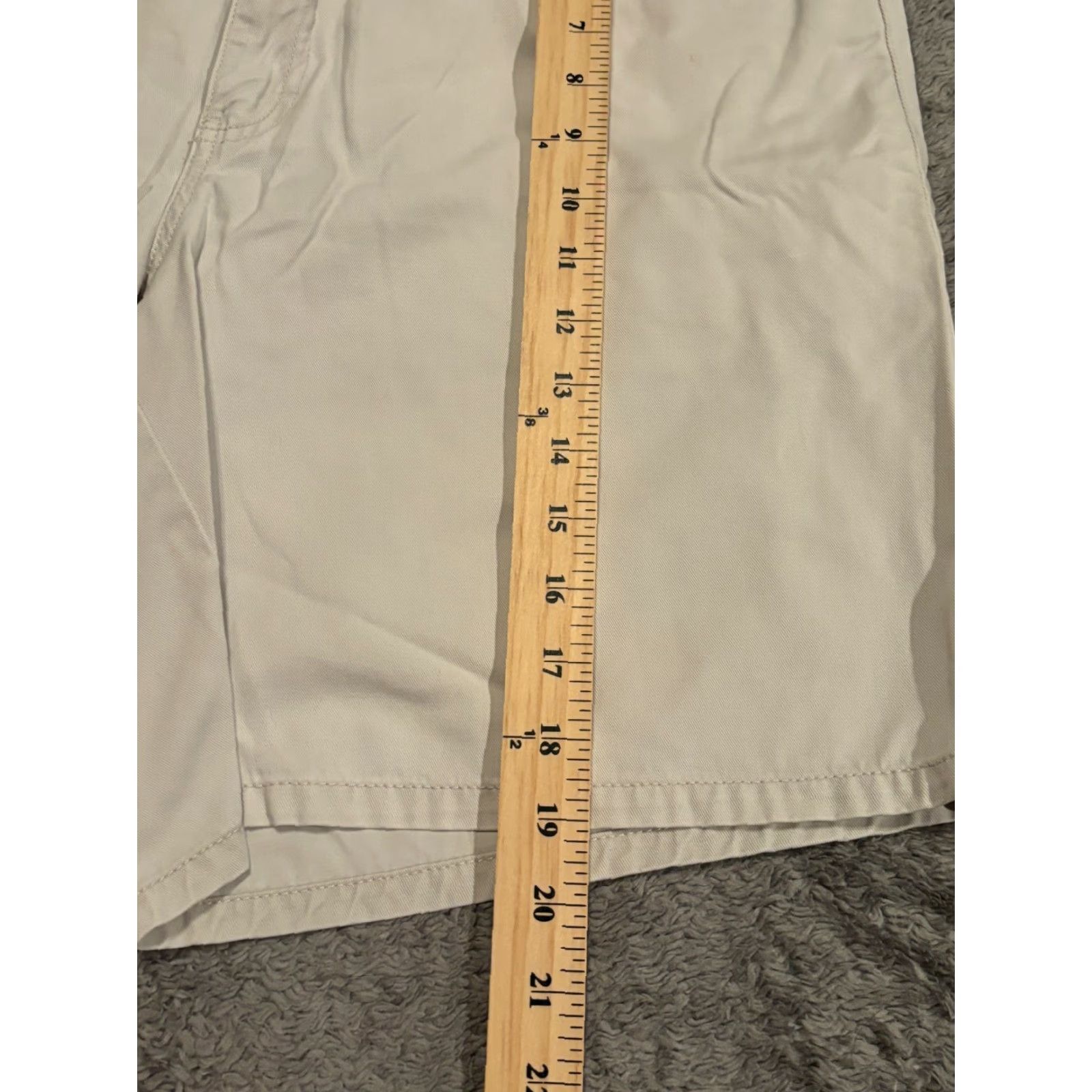 Eddie Bauer Eddie Bauer Chino Shorts Womens 14 Khaki Beige Flat Front Active Hiking Camping Size 36" / US 14 / IT 50 - 4 Thumbnail