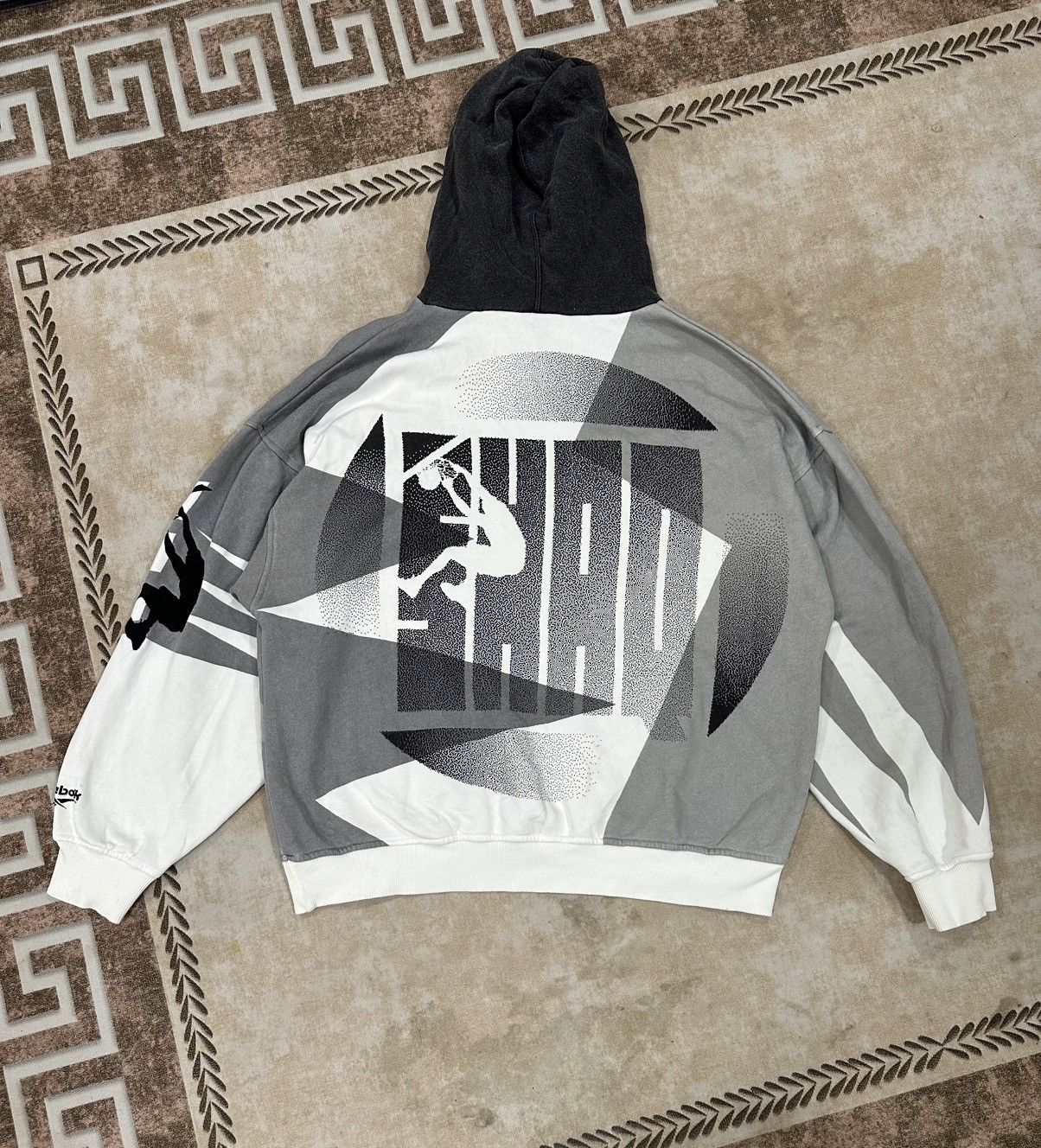 Reebok Vintage reebok Reebok Shaquille O'Neal hoodie. Size US XL / EU 56 / 4 - 2 Thumbnail