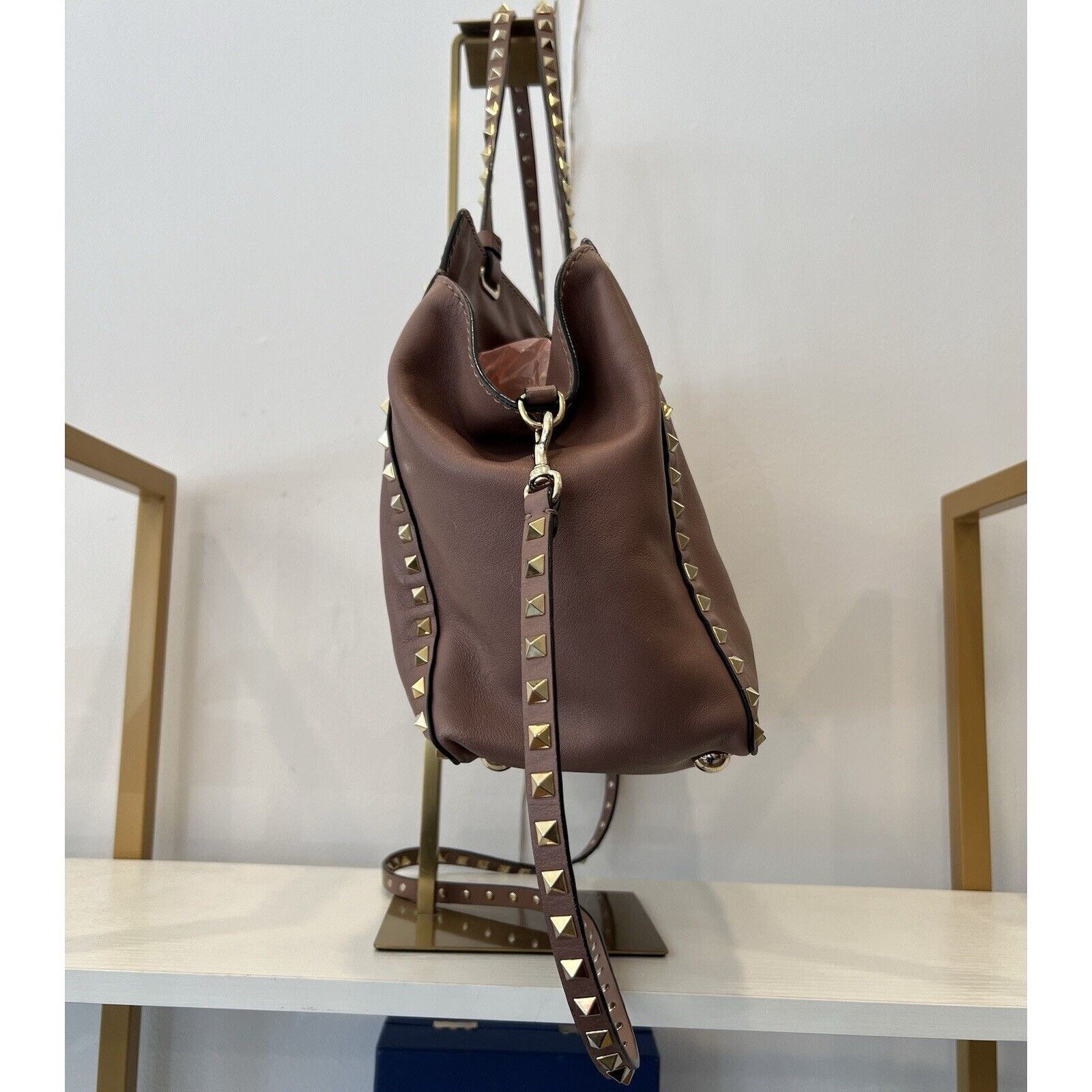 Valentino Valentino Garavani Vitello Rockstud Tote Pale Blush Poudre Size ONE SIZE - 6 Thumbnail
