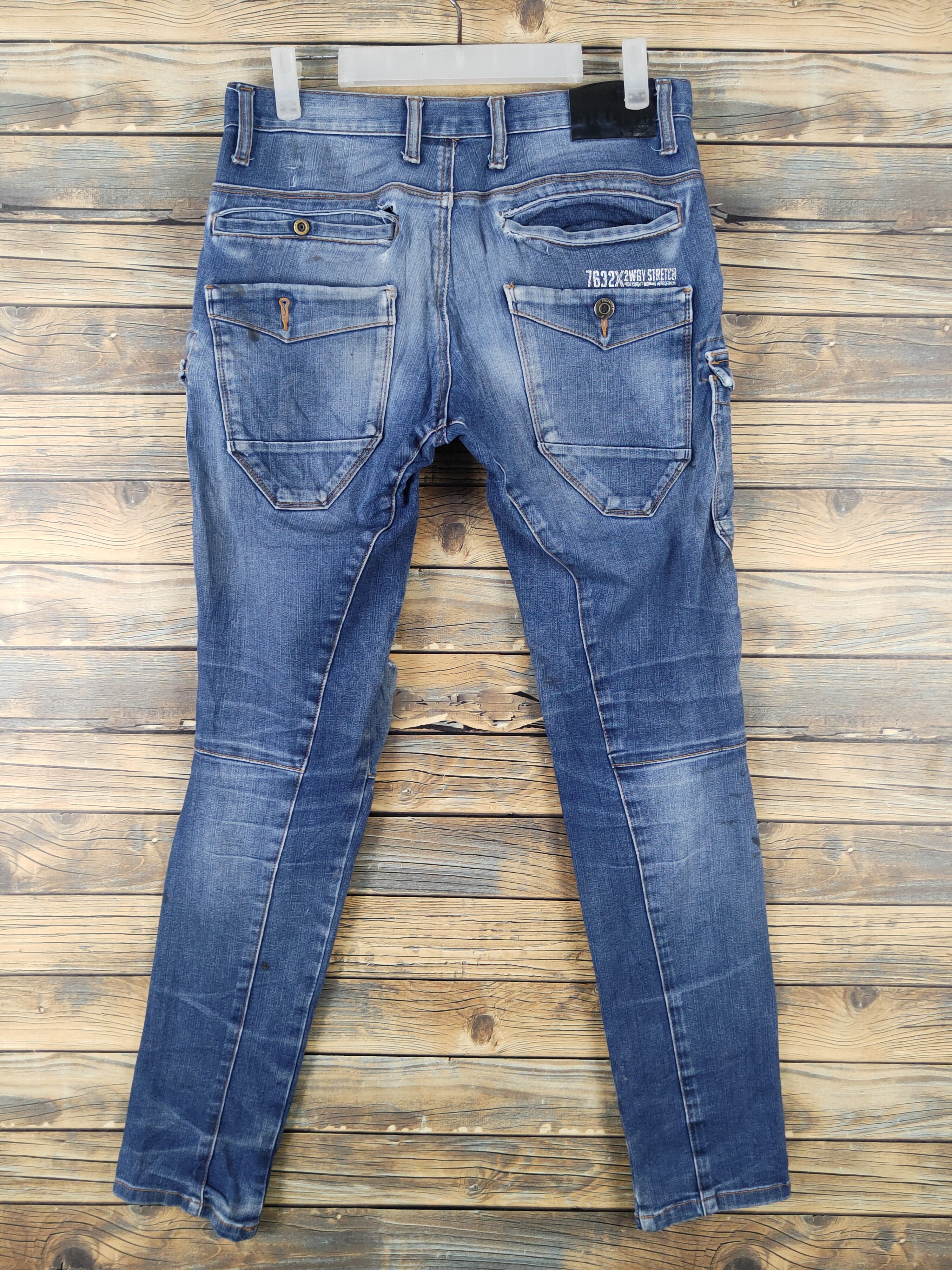 Japanese Brand I'z Frontier Dark Blue Distressed Ripped cargo Jeans #W1968 Size US 31 - 8 Thumbnail