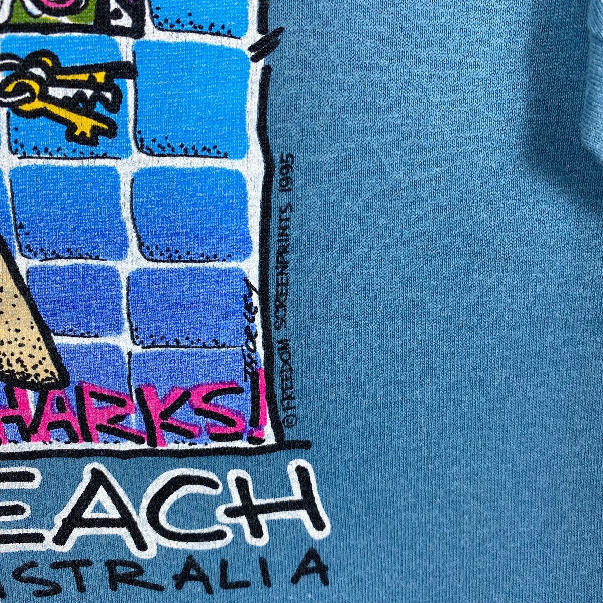 Vintage Vintage 90's BONKERS CLOTHING Cairns Beach Graphic Tee Shirt Size US M / EU 48-50 / 2 - 3 Thumbnail