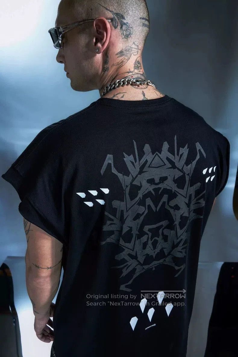 Acronym Acronym S25. Size US XL / EU 56 / 4 - 8 Thumbnail