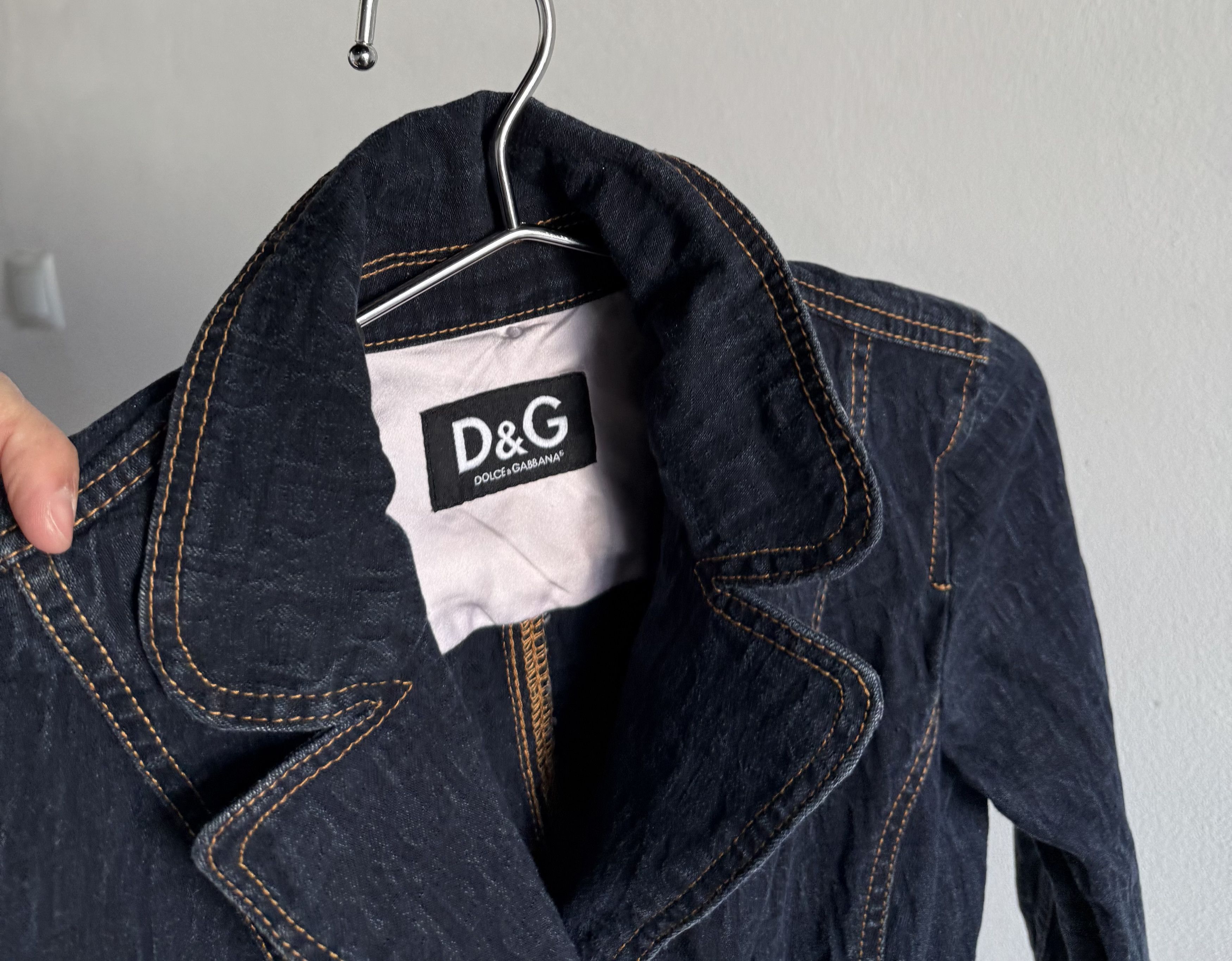 Dolce & Gabbana Vintage D&G Dolce & Gabbana Monogram Denim Jacket Y2K Size S / US 4 / IT 40 - 2 Thumbnail
