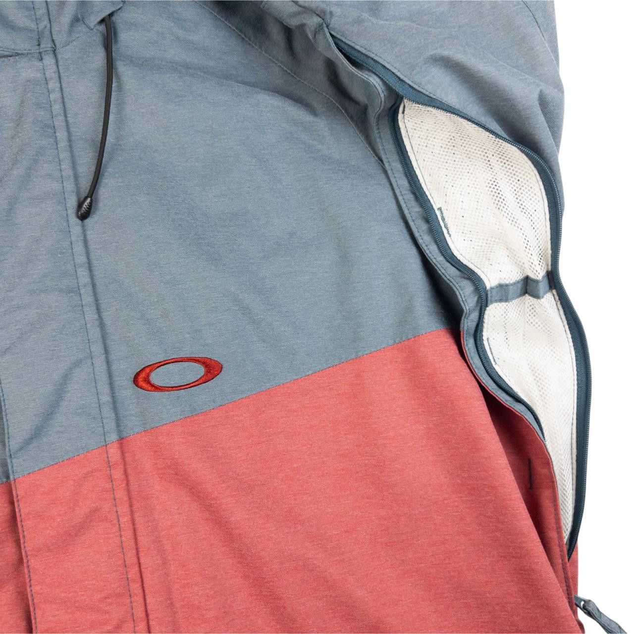 Oakley Vintage Oakley Zip Up Snowboarding Jacket Size L Size US L / EU 52-54 / 3 - 8 Thumbnail