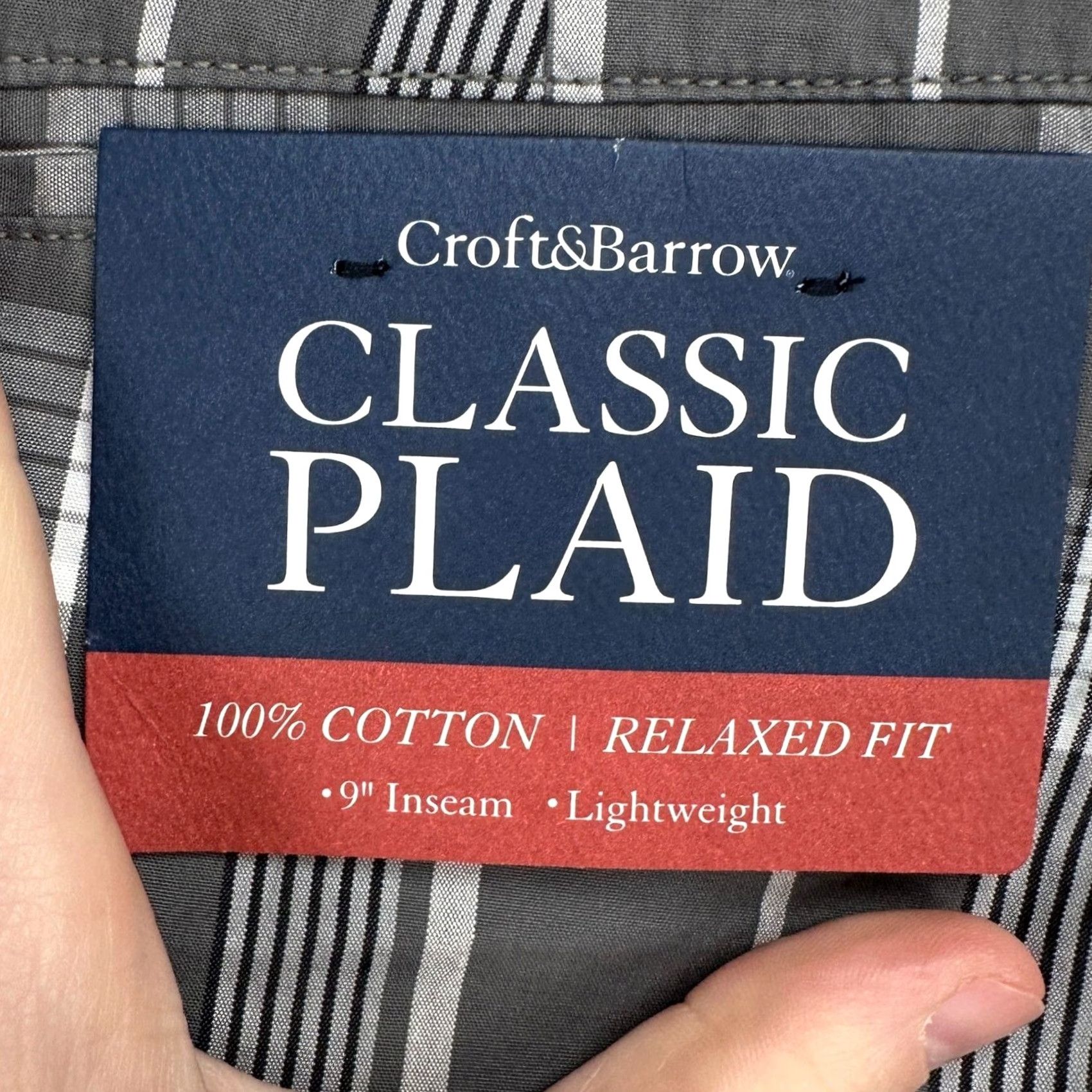 Croft & Barrow VINTAGE Croft Barrow Mens Classic Plaid Shorts 38X9 Grey Relaxed Fit Khakis Casual NEW Size US 38 / EU 54 - 2 Thumbnail