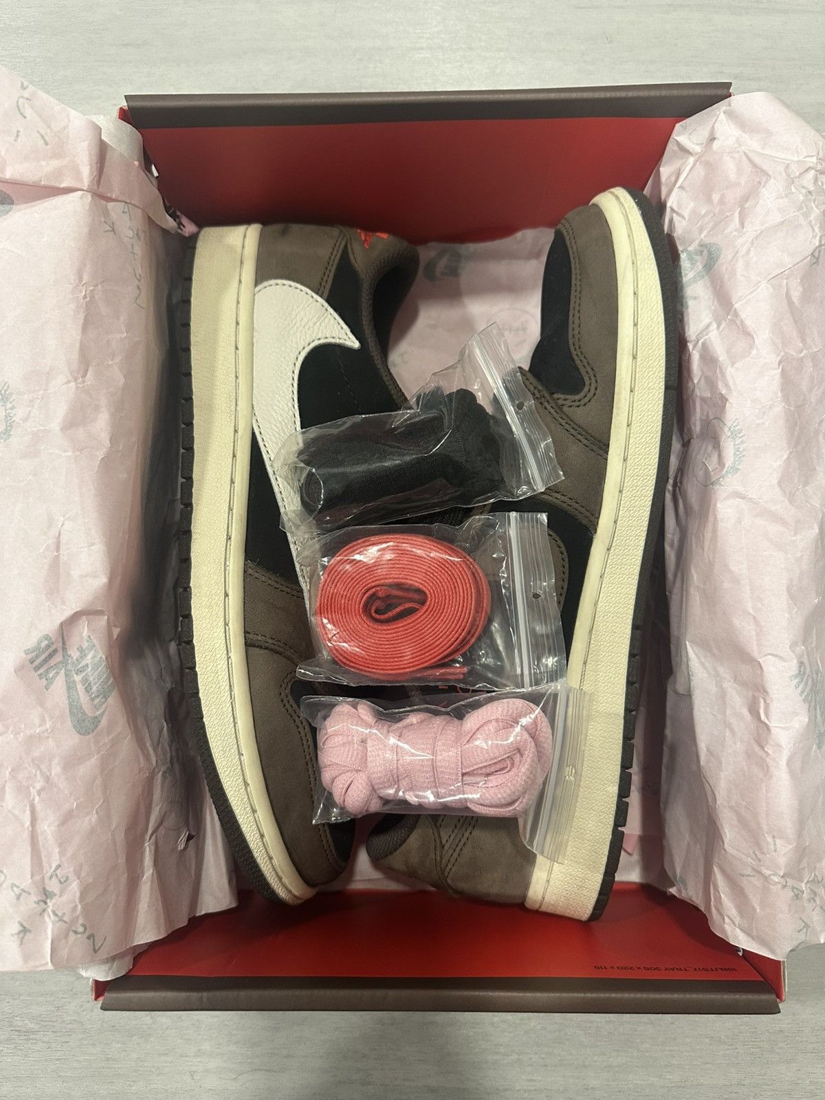 Jordan Brand × Nike × Travis Scott Travis Scott Jordan 1 Retro LOW OG SP Size US 9 / EU 42 - 13 Thumbnail