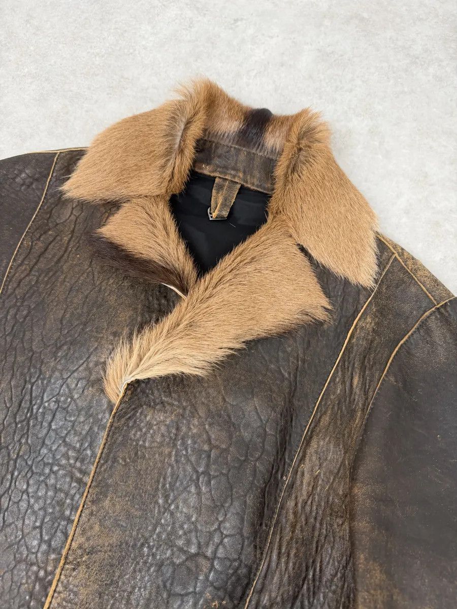Just Cavalli AW2005 Cavalli Brown Eroded Leather Fur-Collar Jacket Size US L / EU 52-54 / 3 - 10 Thumbnail