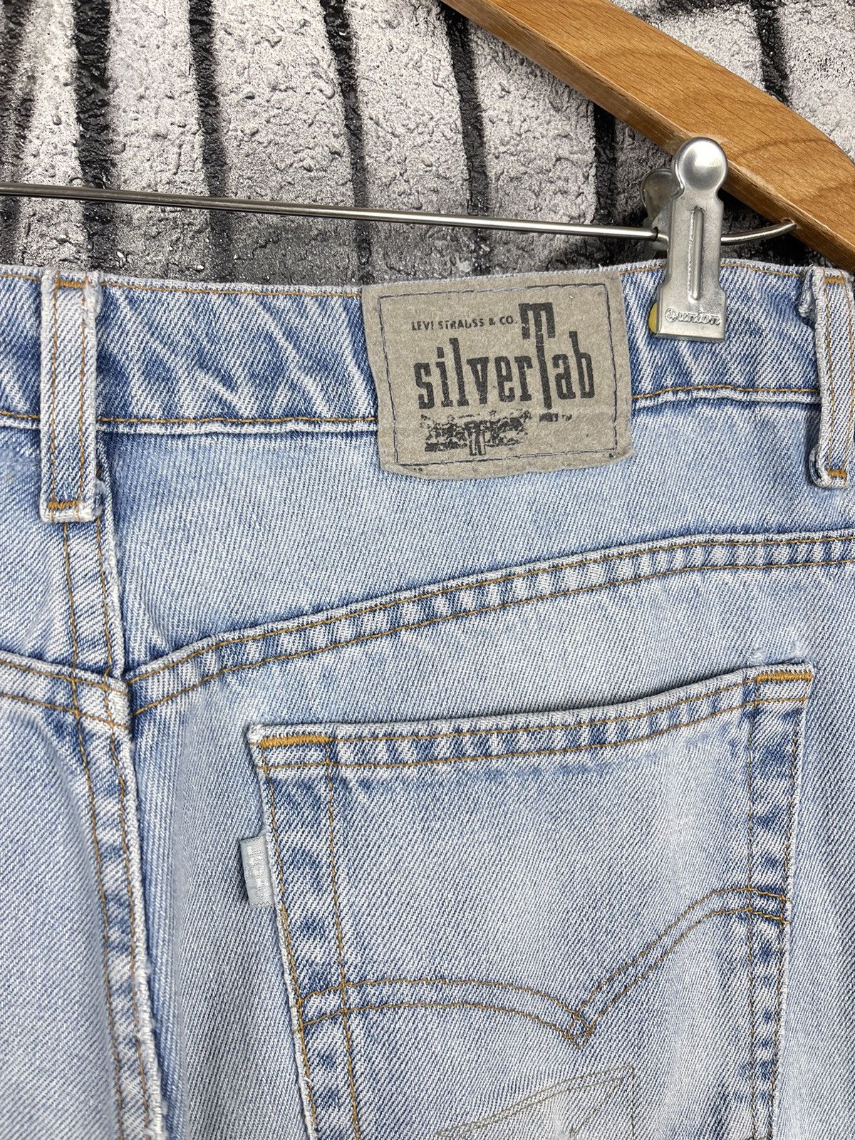 Levi's Levi’s Silver Tab Guy’s Fit Distressed Jeans Women’s Size M Size 34" / US 12 / IT 48 - 6 Thumbnail