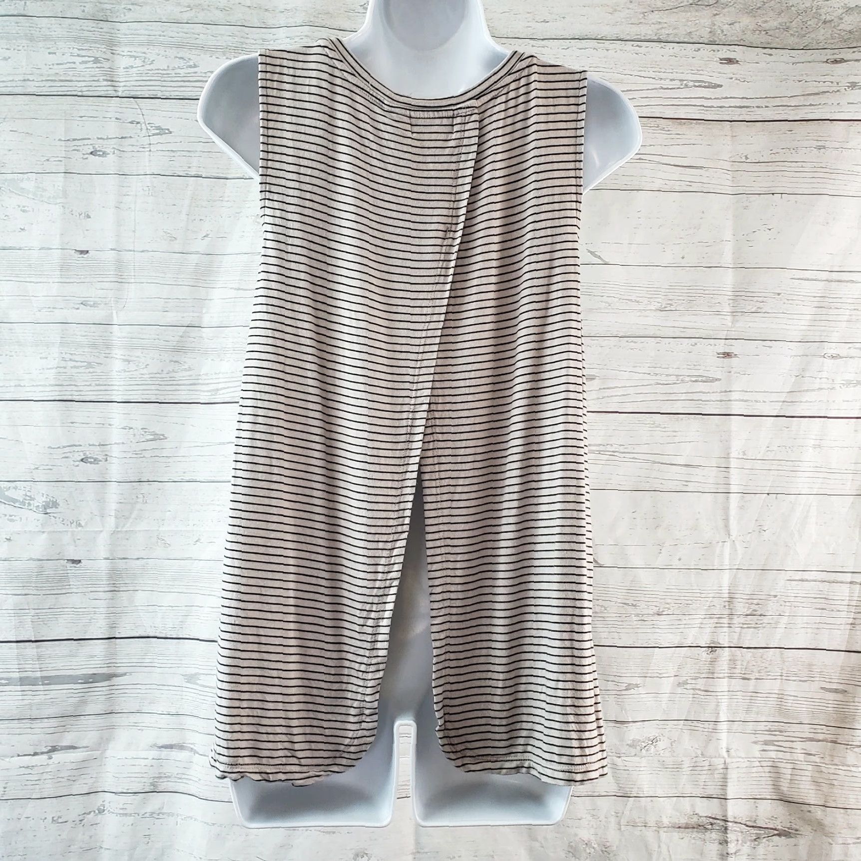 Old Navy VINTAGE Old Navy Womens Tank XS Gray Black Stripes Split Back Sleeveless Rayon Blend Size XS / US 0-2 / IT 36-38 - 4 Thumbnail