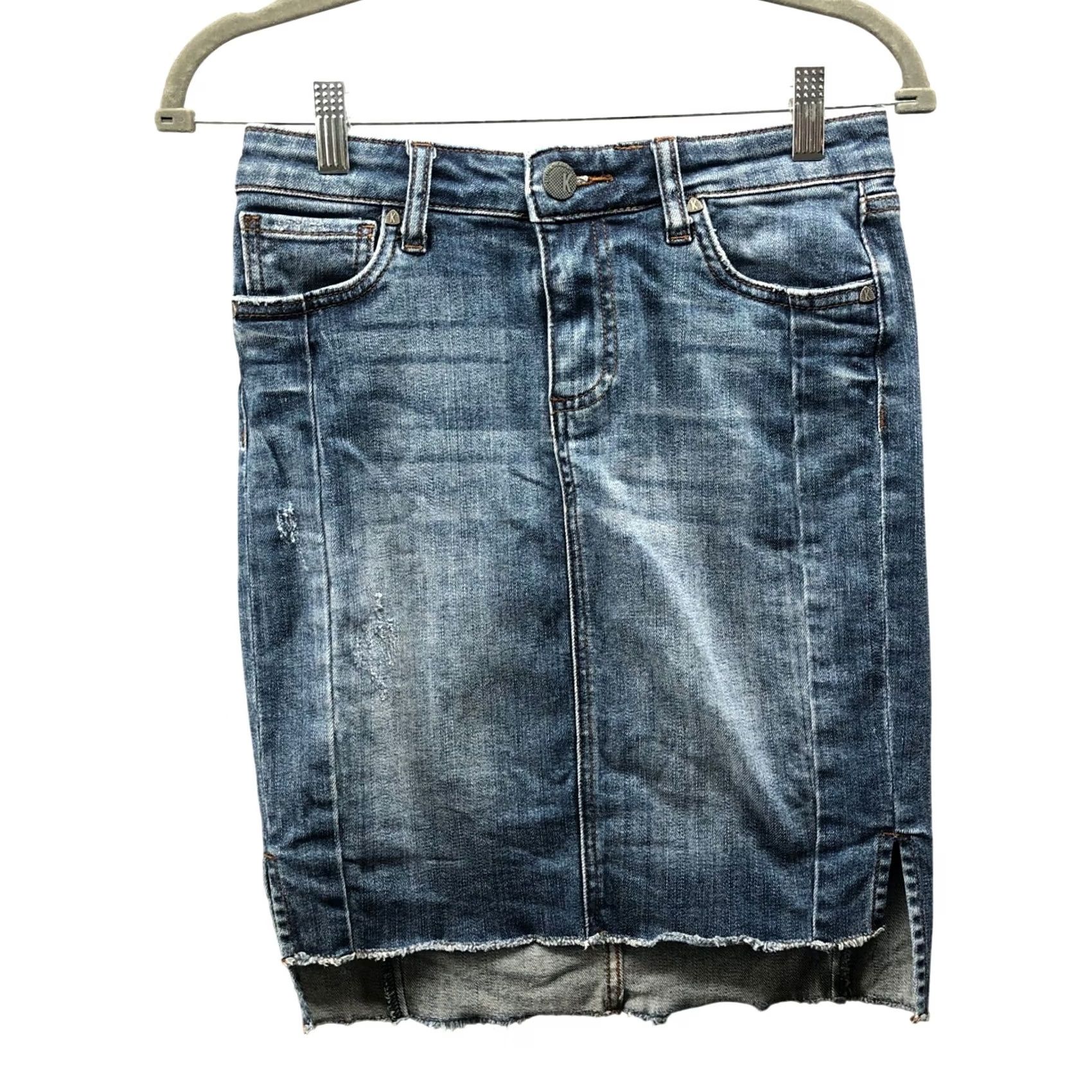 Vintage VINTAGE? No. Connie Denim Pencil Skirt Womens 00 Dark Wash Blue High Rise Low Frayed Hem Stretch KUT from the Kloth Size 24" / US 00 / IT 34 - 2 Thumbnail
