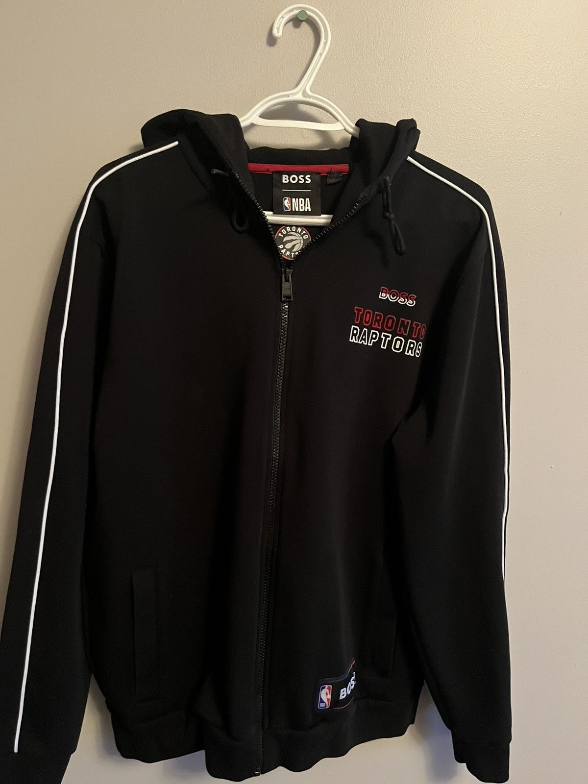 Designer × Hugo Boss × NBA Hugo Boss NBA Toronto Raptors Zip Up Hooded Sweater Size US L / EU 52-54 / 3 - 1 Thumbnail