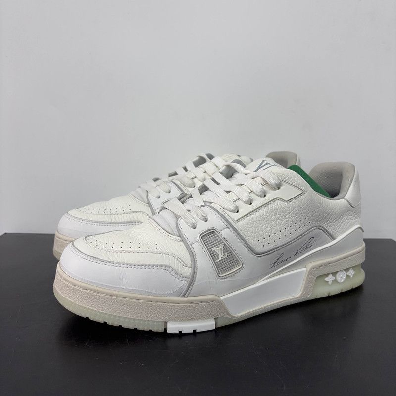 Louis Vuitton Louis Vuitton White Trainer Low-top Fashion Sneakers 0079 Size US 8.5 / EU 41-42 - 1 Thumbnail